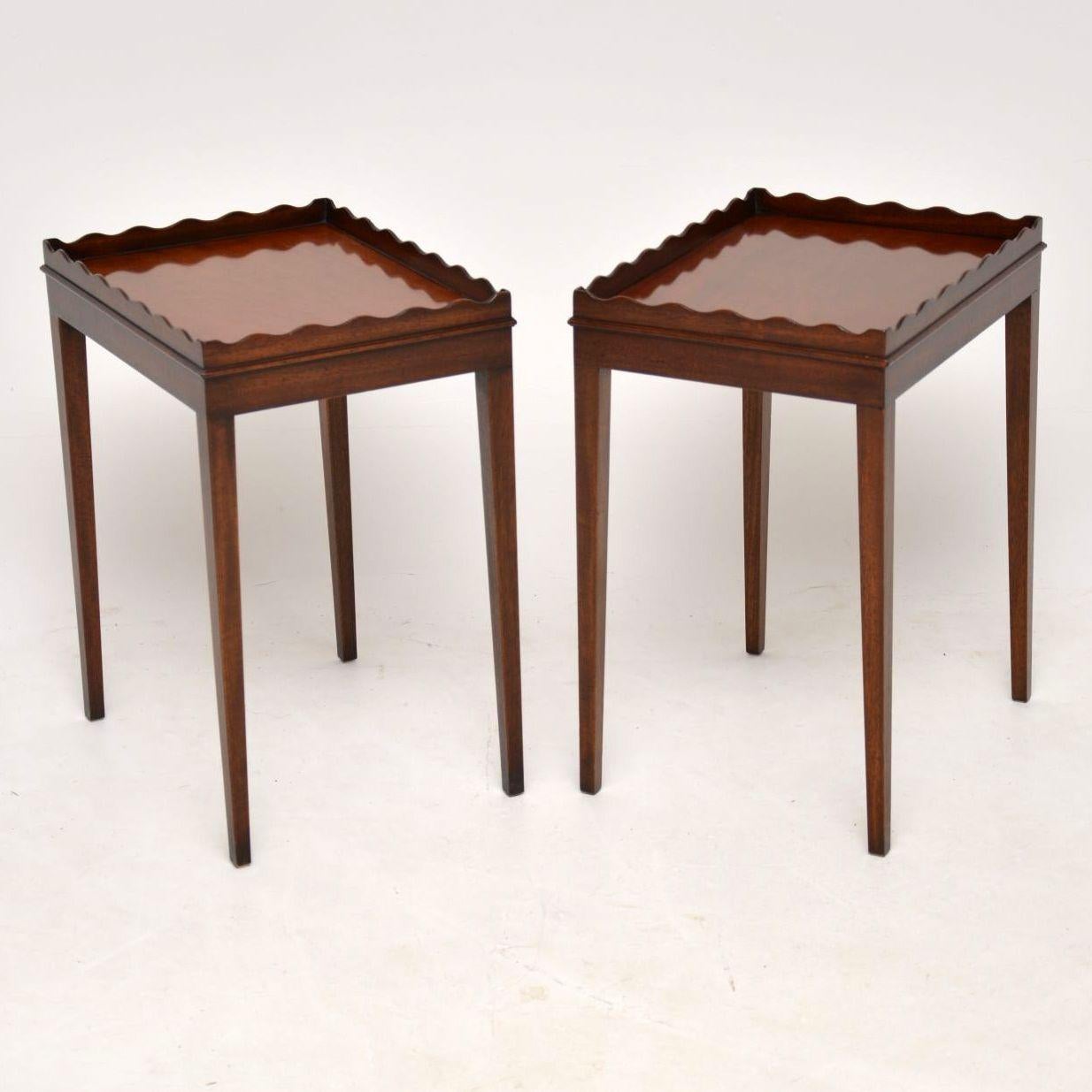 Pair of Antique Georgian Style Mahogany Side Tables In Good Condition In London, GB