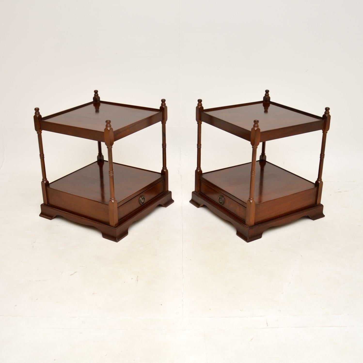 British Pair of Antique Georgian Style Side Tables For Sale