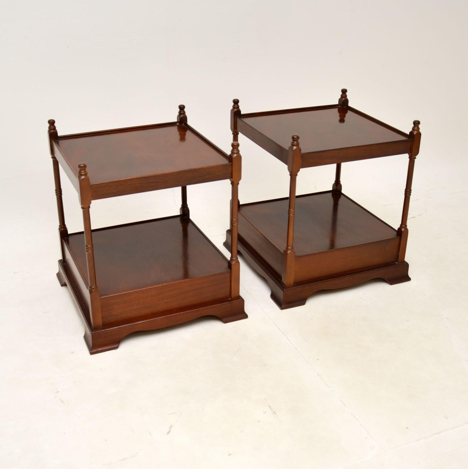 Pair of Antique Georgian Style Side Tables In Good Condition For Sale In London, GB