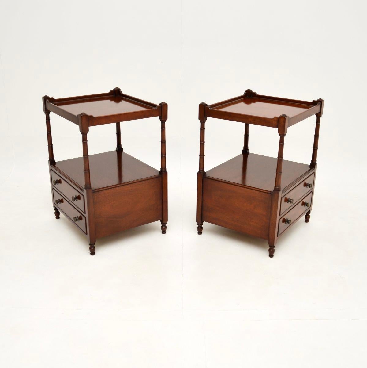 Pair of Antique Georgian Style Side Tables In Good Condition In London, GB