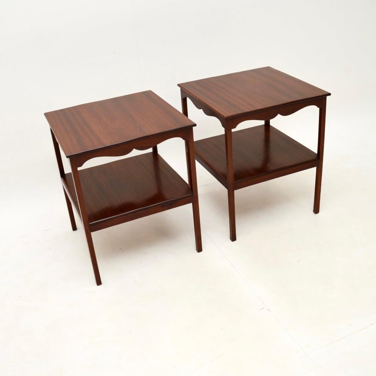 Pair of Antique Georgian Style Side Tables In Good Condition In London, GB