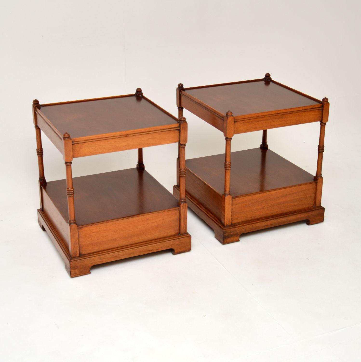 Mid-20th Century Pair of Antique Georgian Style Side Tables