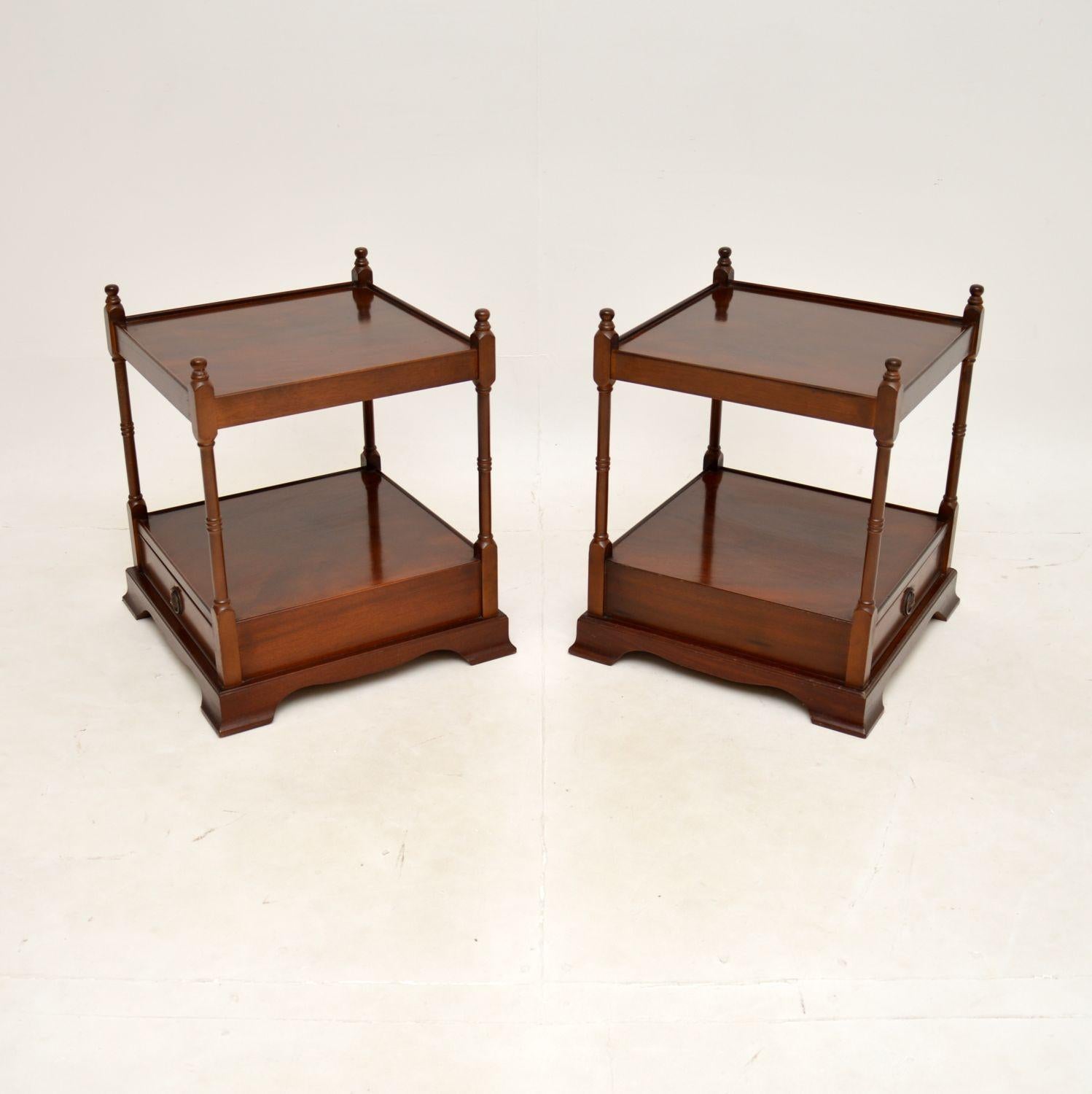 Mid-20th Century Pair of Antique Georgian Style Side Tables For Sale