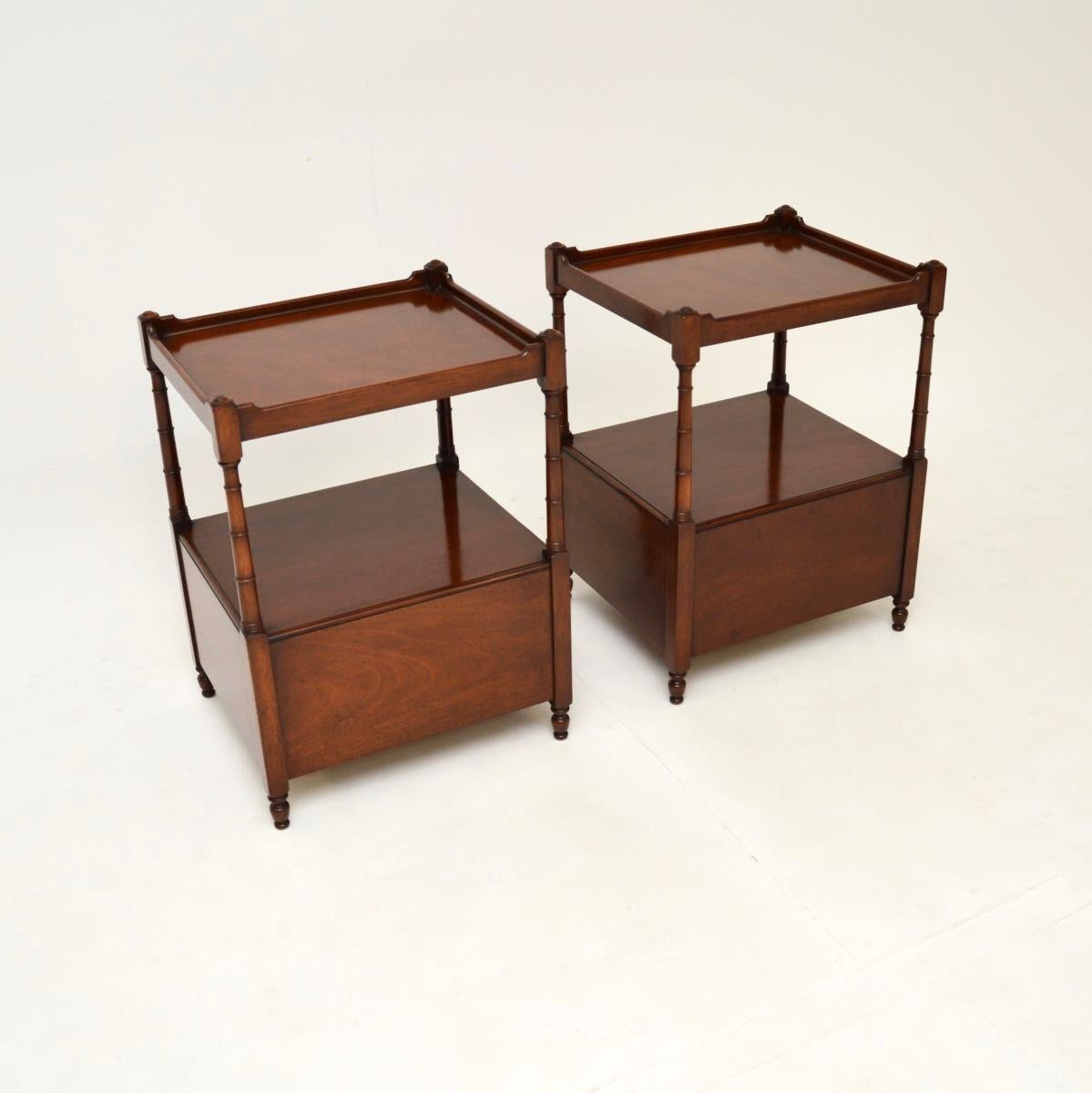 Wood Pair of Antique Georgian Style Side Tables