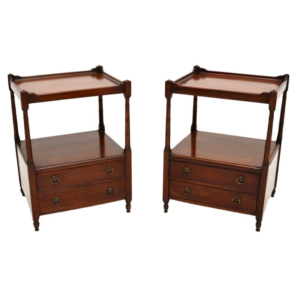 Pair of Antique Georgian Style Side Tables en vente