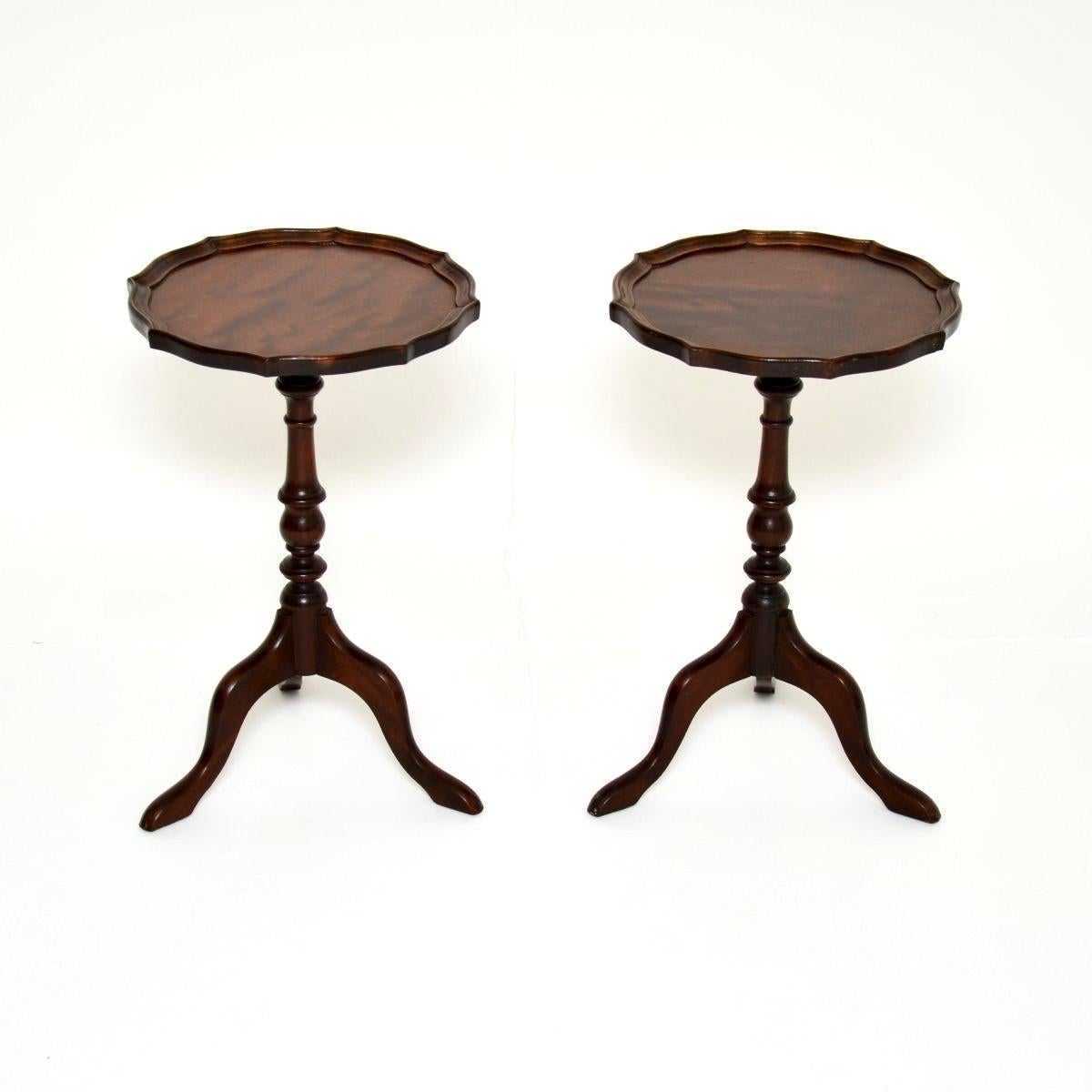 A smart and extremely well made pair of antique wine tables. They were made in England, they date from around the 1930-50’s period.

They are of superb quality and are a very useful size. They are perfect for resting drinks and objects, they are