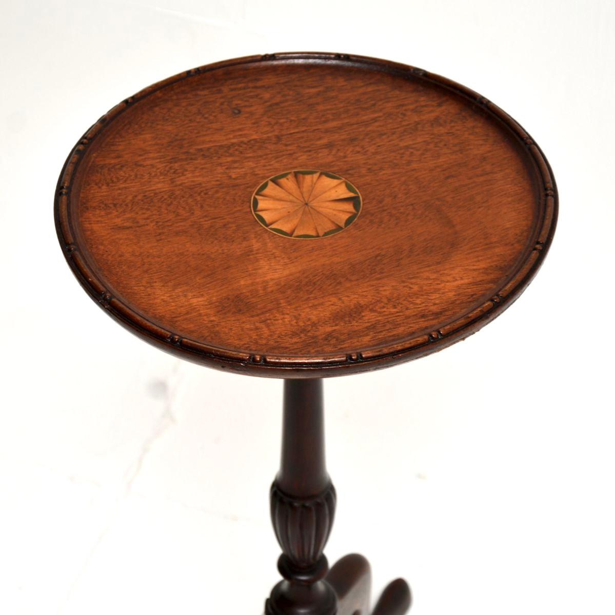 Britannique Paire de tables à vin anciennes de style géorgien en vente