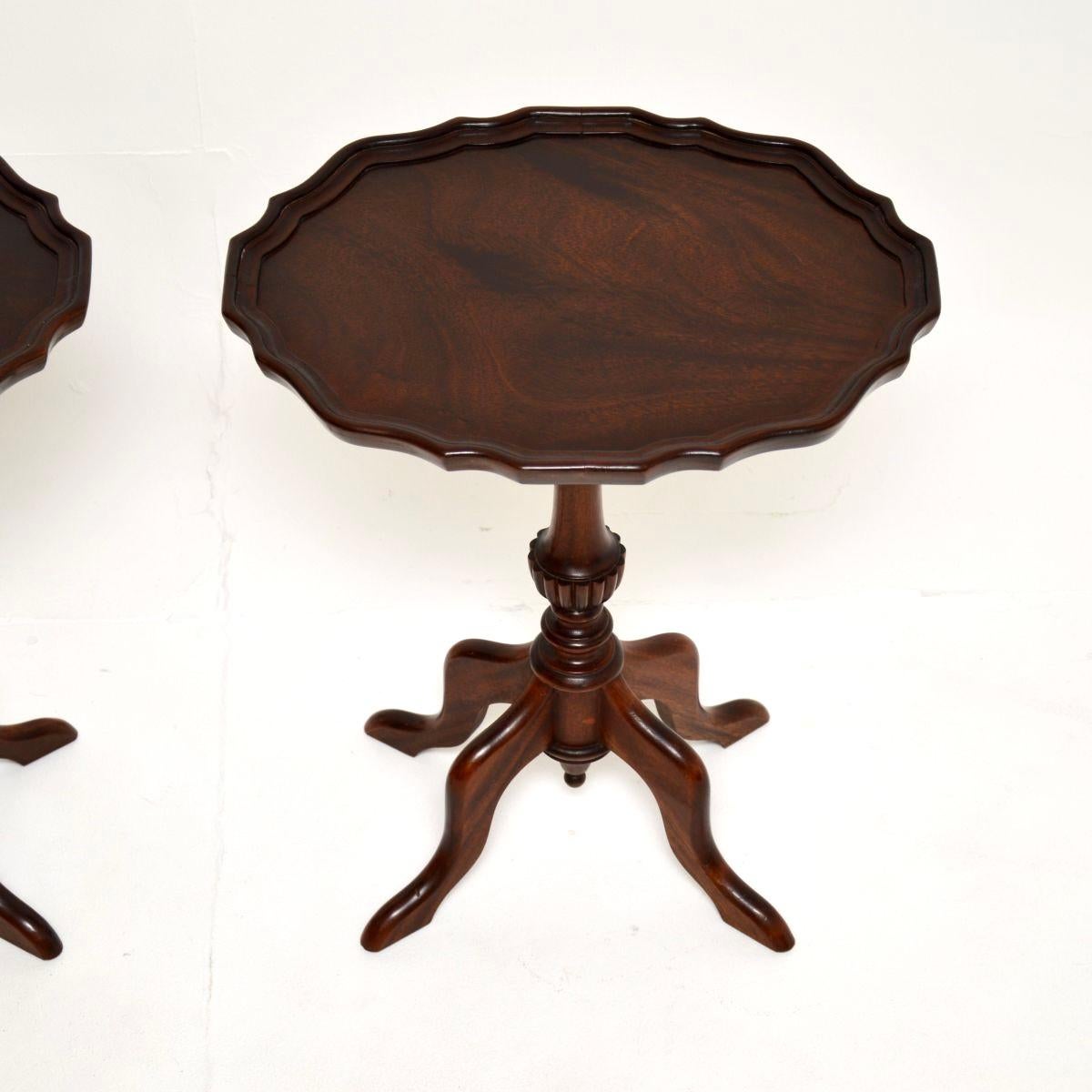 Mid-20th Century Pair of Antique Georgian Style Wine Tables For Sale