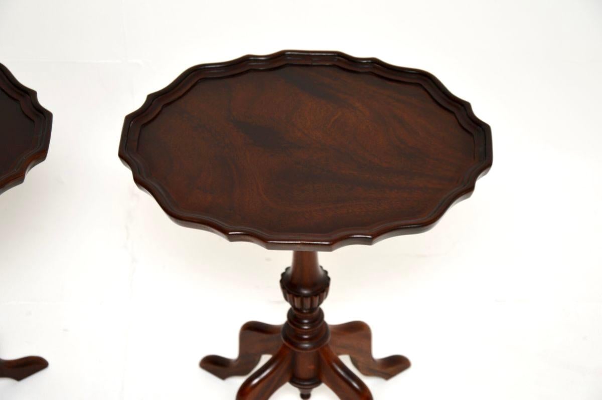 Wood Pair of Antique Georgian Style Wine Tables For Sale