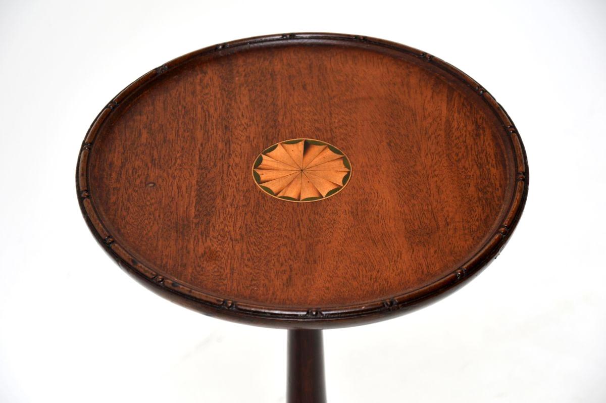 Bois Paire de tables à vin anciennes de style géorgien en vente