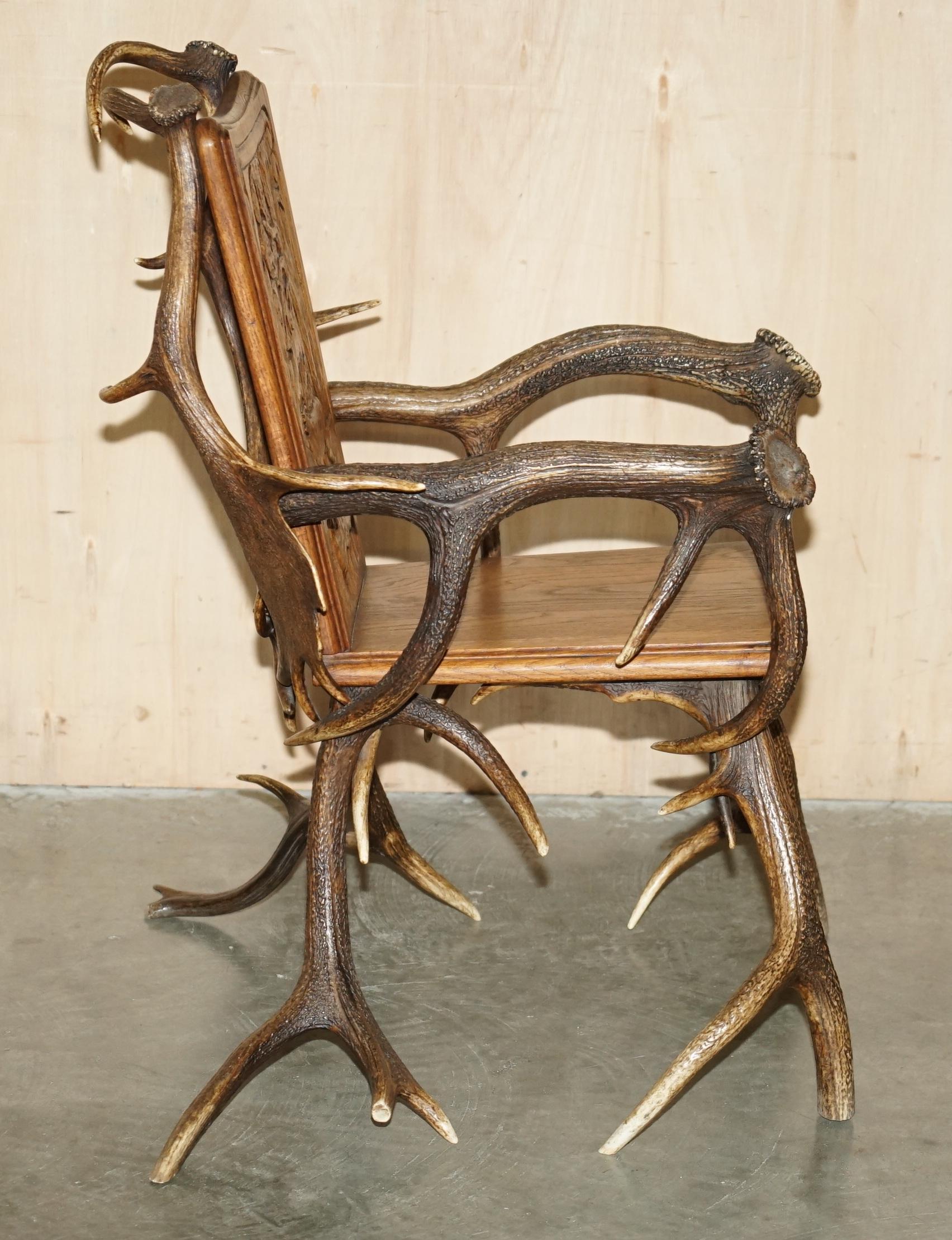 PAIR OF ANTIQUE GERMAN BLACK FOREST CARVED ANTLER ARMCHAiRS PART OF A SUITE For Sale 11