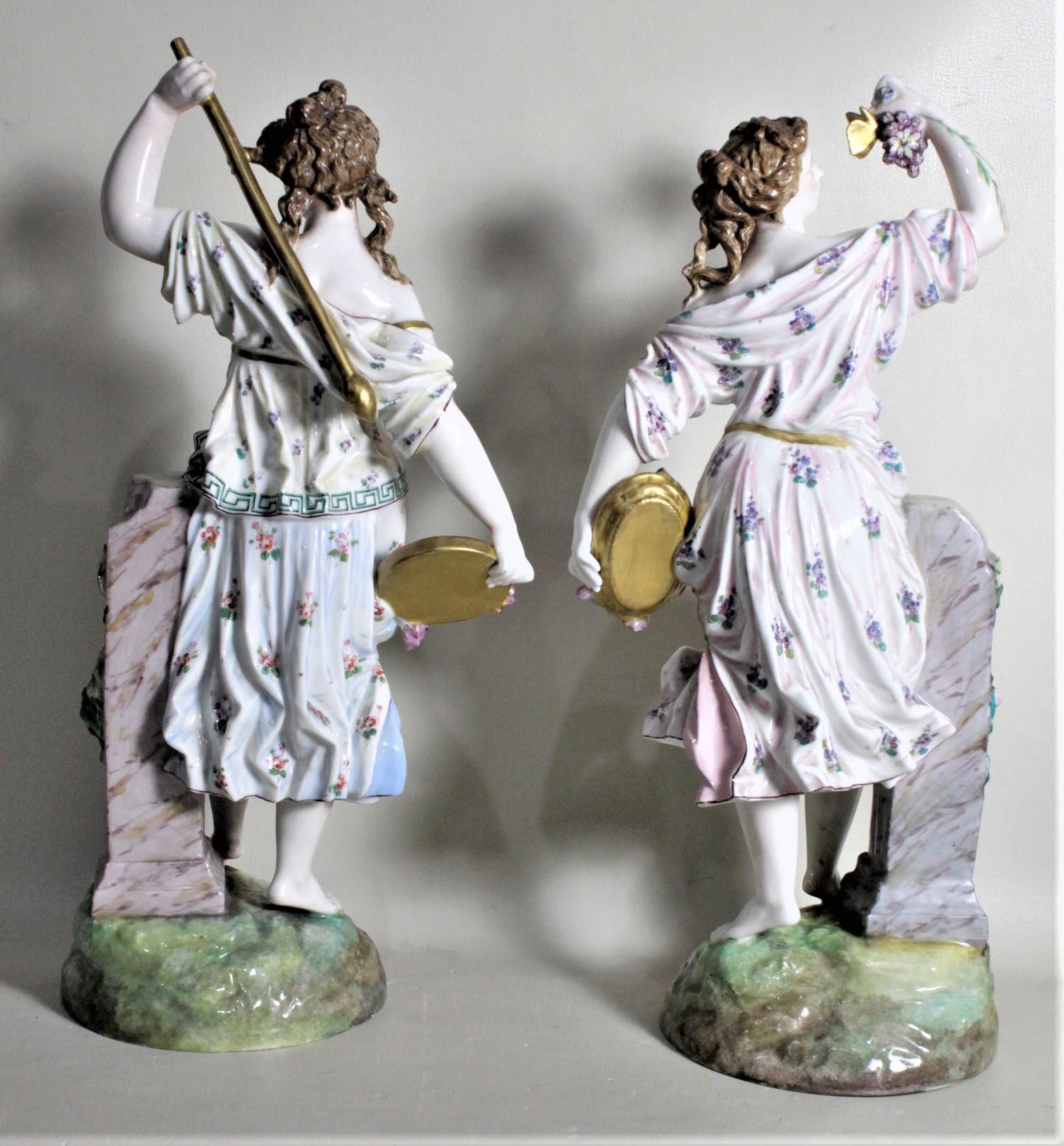 Pair of Antique German or Austrian Porcelain Female Figurines Harvesting Grapes In Good Condition For Sale In Hamilton, Ontario