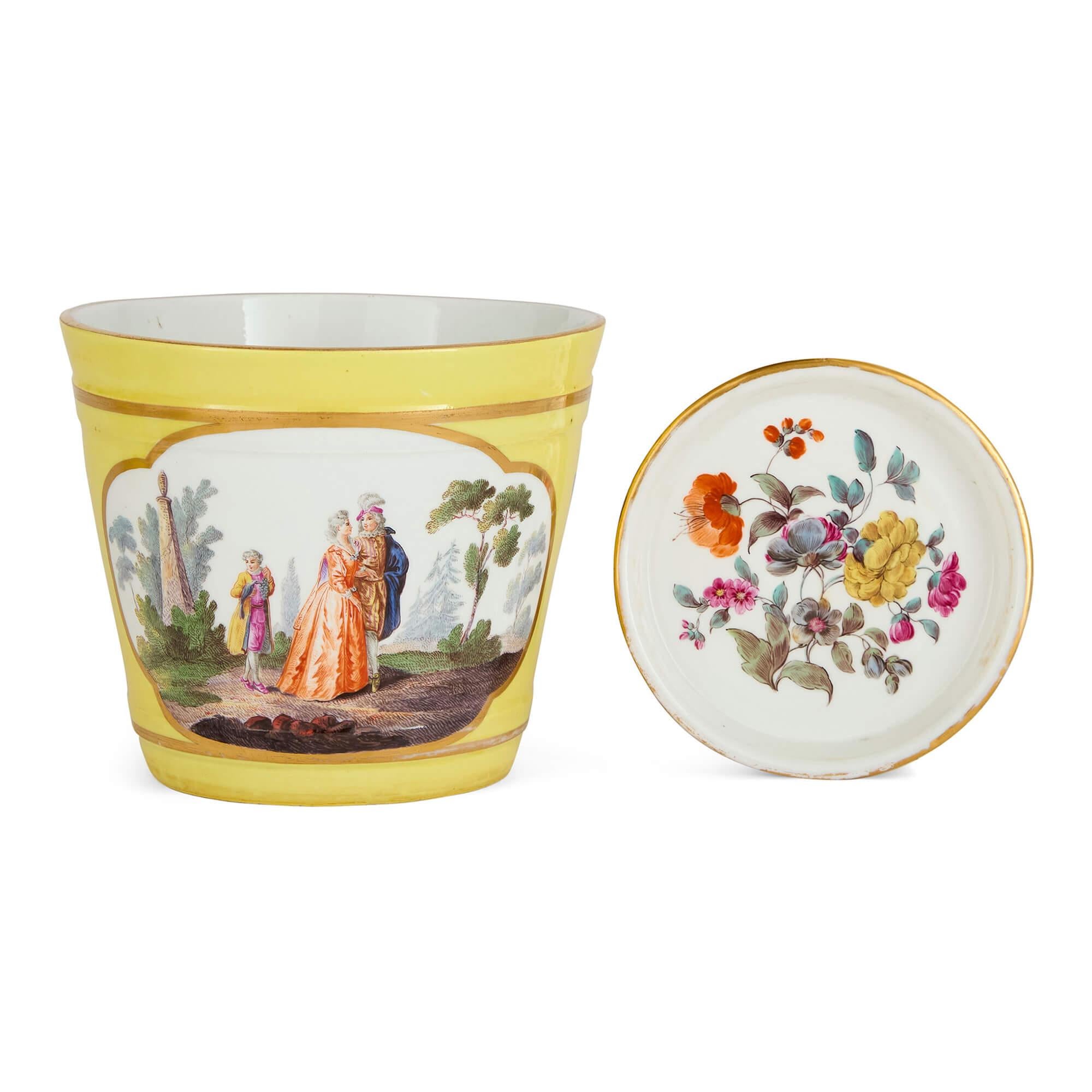Pareja de antiguos cacharros alemanes de porcelana pintada de Meissen Alemán en venta