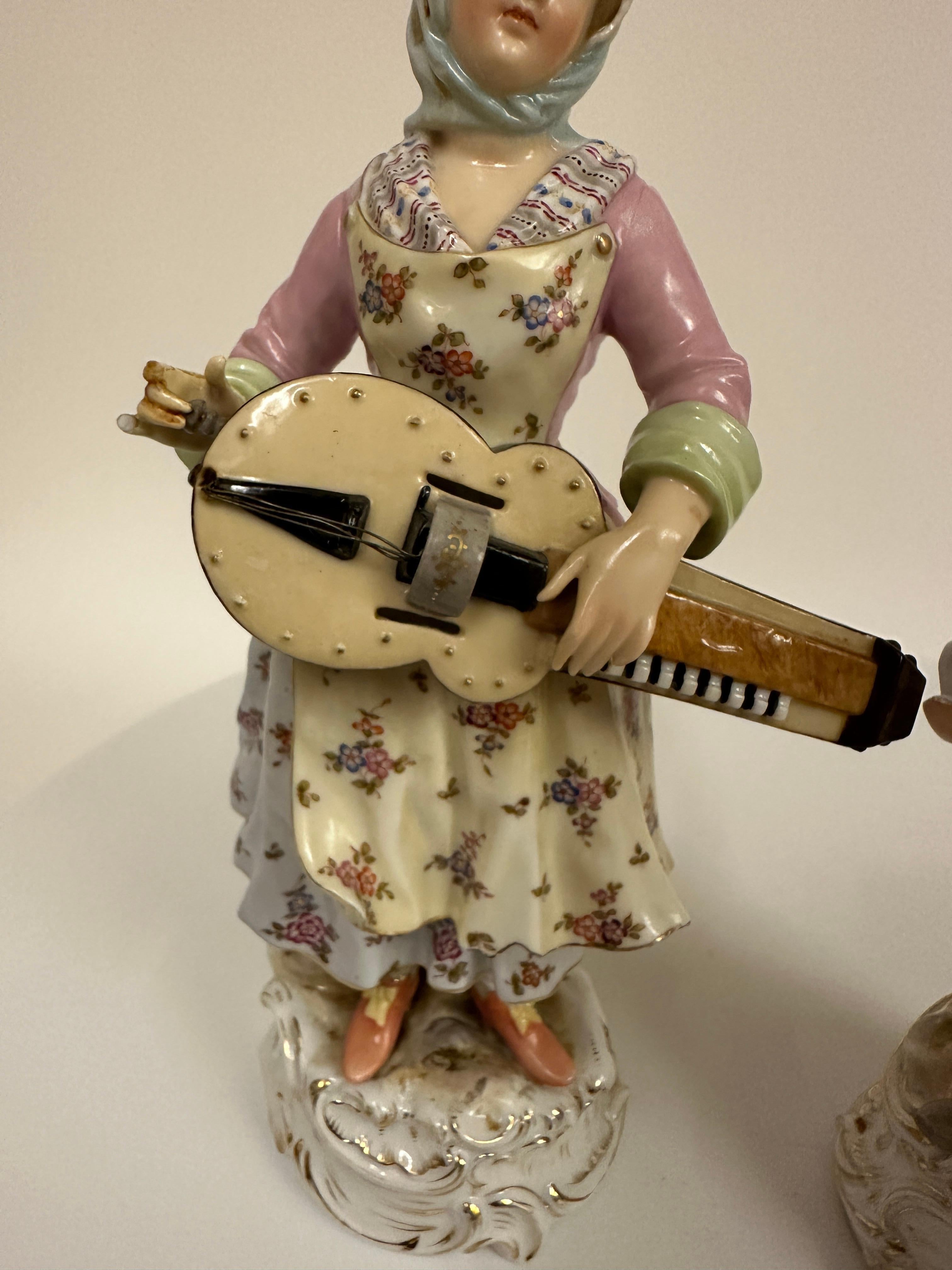 Pair of Antique German Porcelain Musical Figures, circa 1880 In Fair Condition For Sale In New York, NY