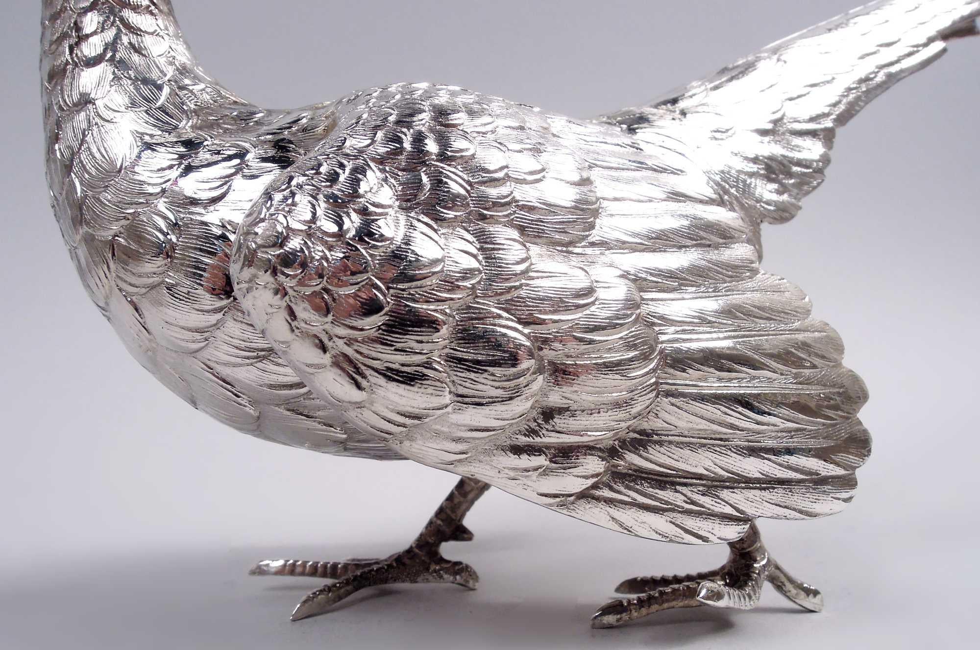 XX secolo Coppia di ornamenti da tavola antichi tedeschi in argento a forma di fagiani e uccelli da caccia in vendita