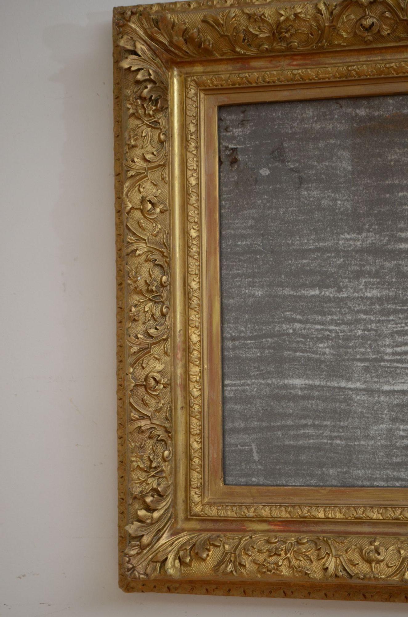Paire de miroirs muraux anciens dorés, H71 cm en vente 9