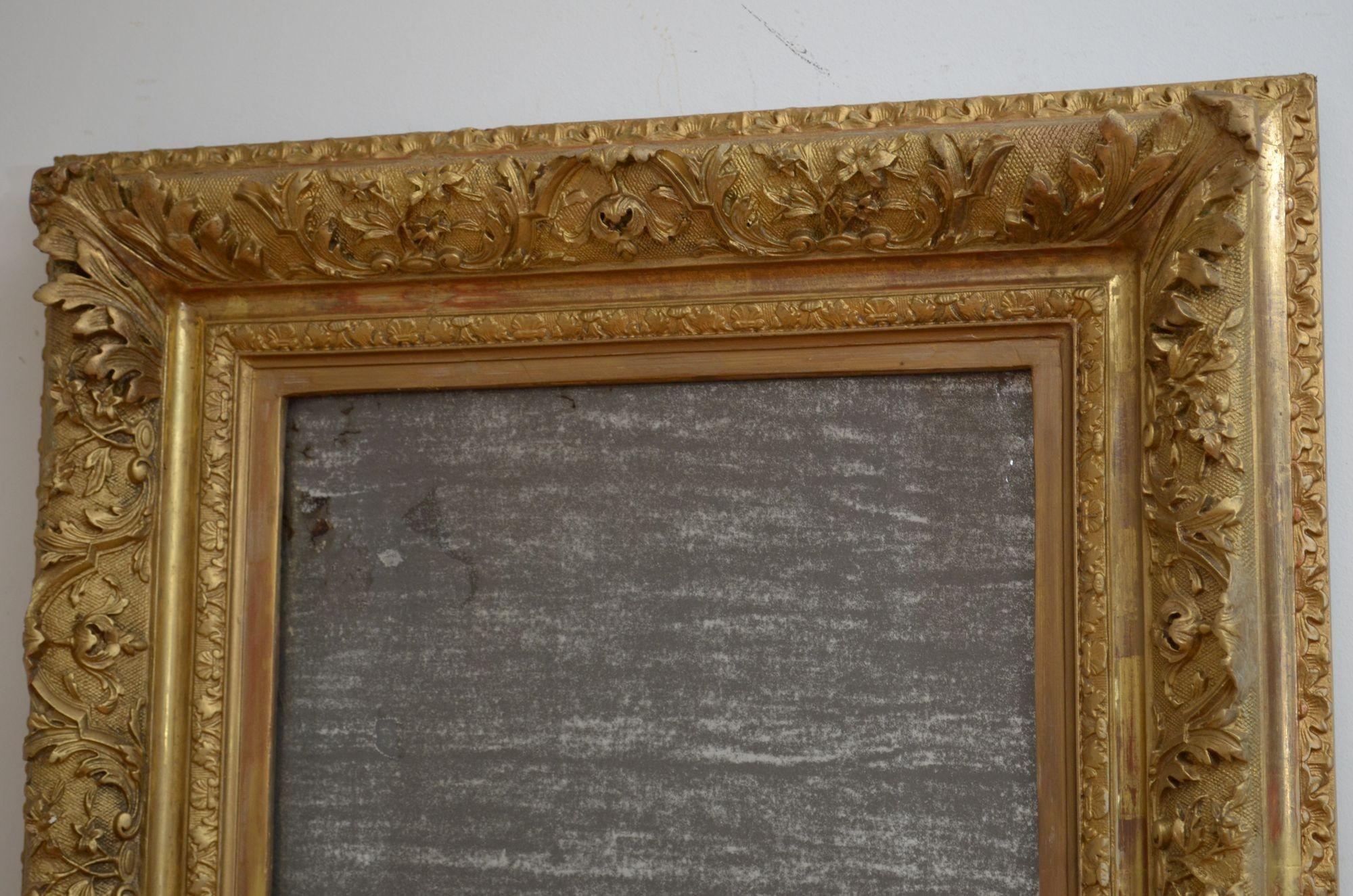 Paire de miroirs muraux anciens dorés, H71 cm en vente 10