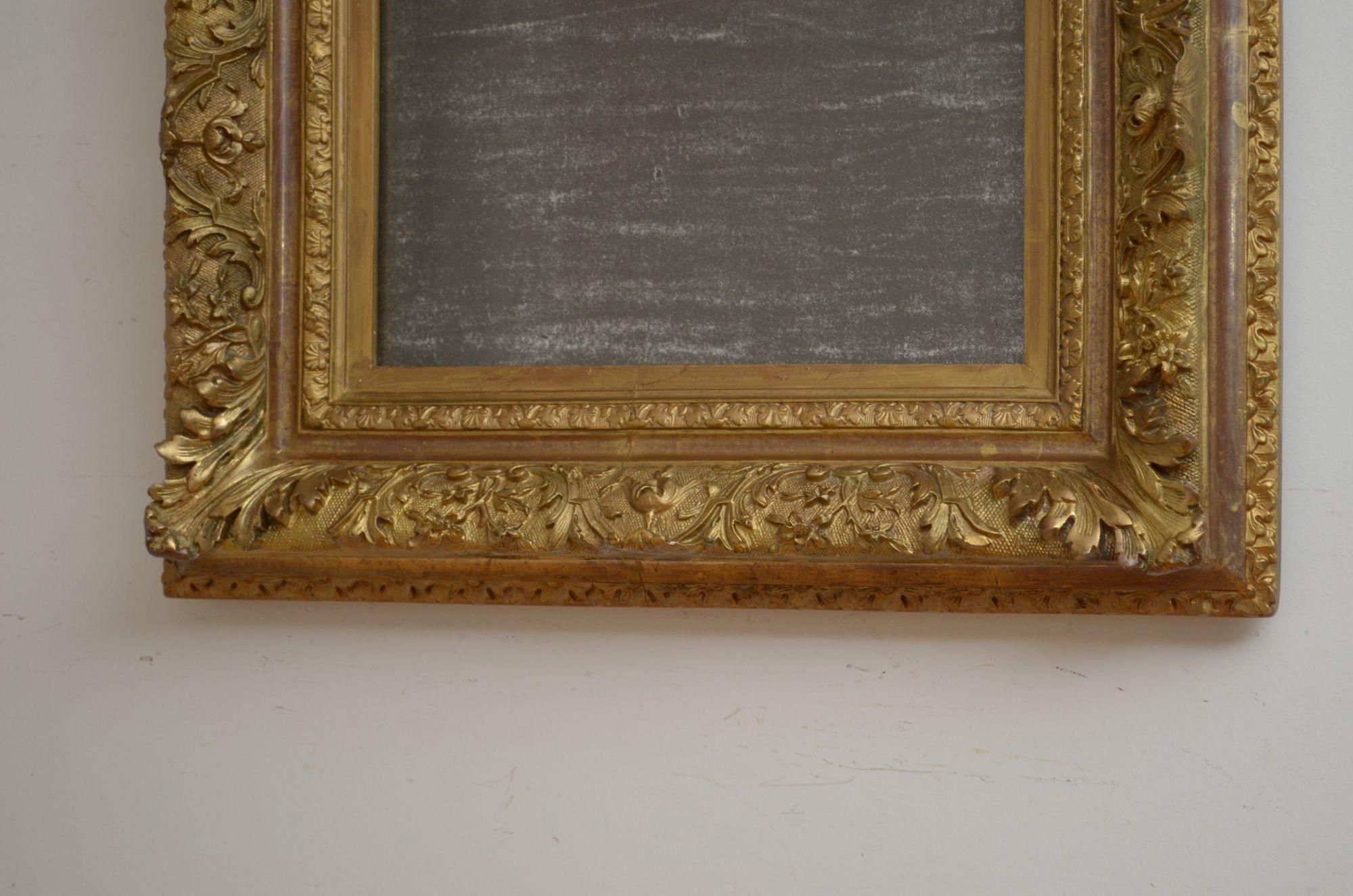 Plâtre Paire de miroirs muraux anciens dorés, H71 cm en vente