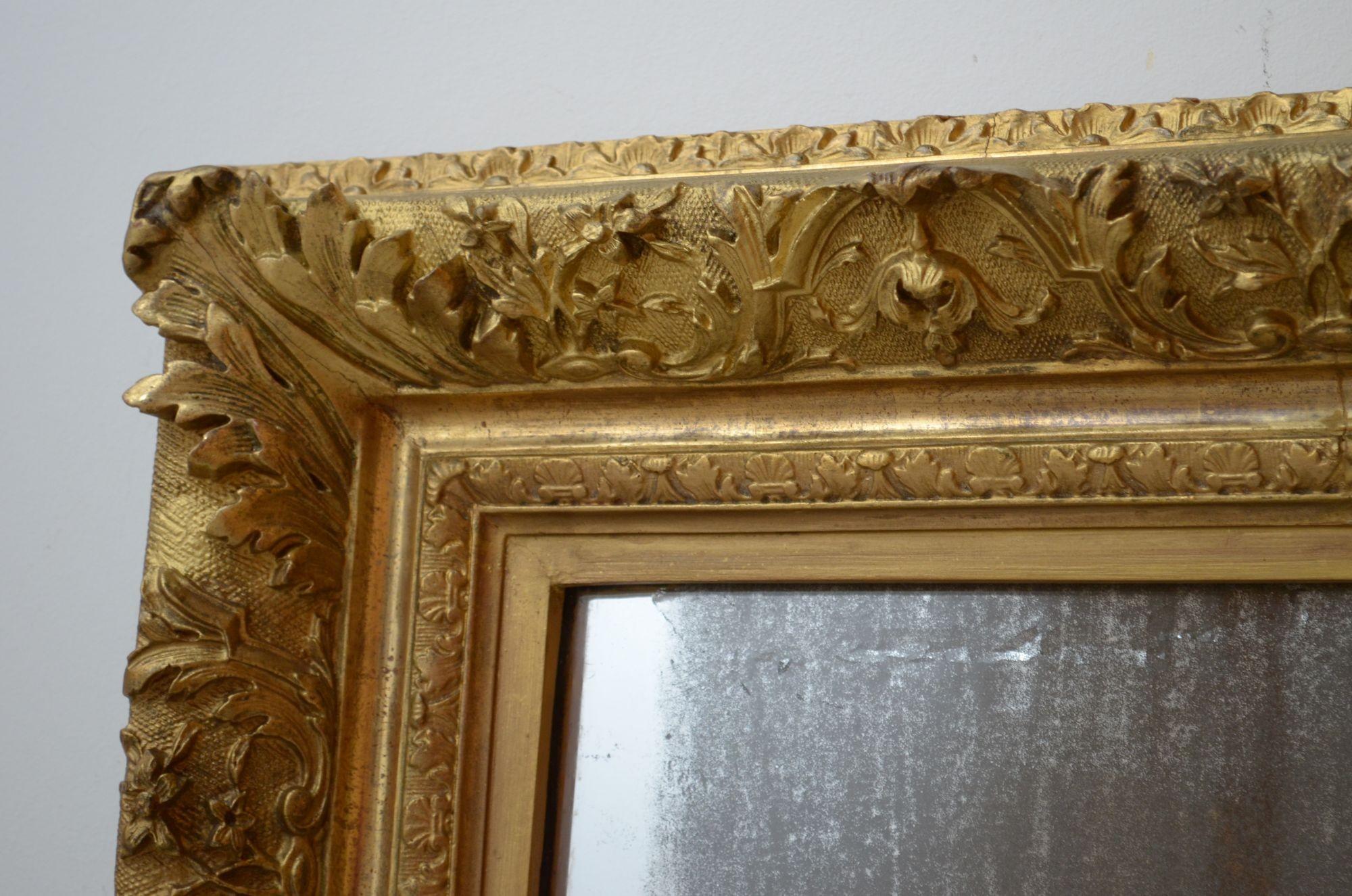Paire de miroirs muraux anciens dorés, H71 cm en vente 3