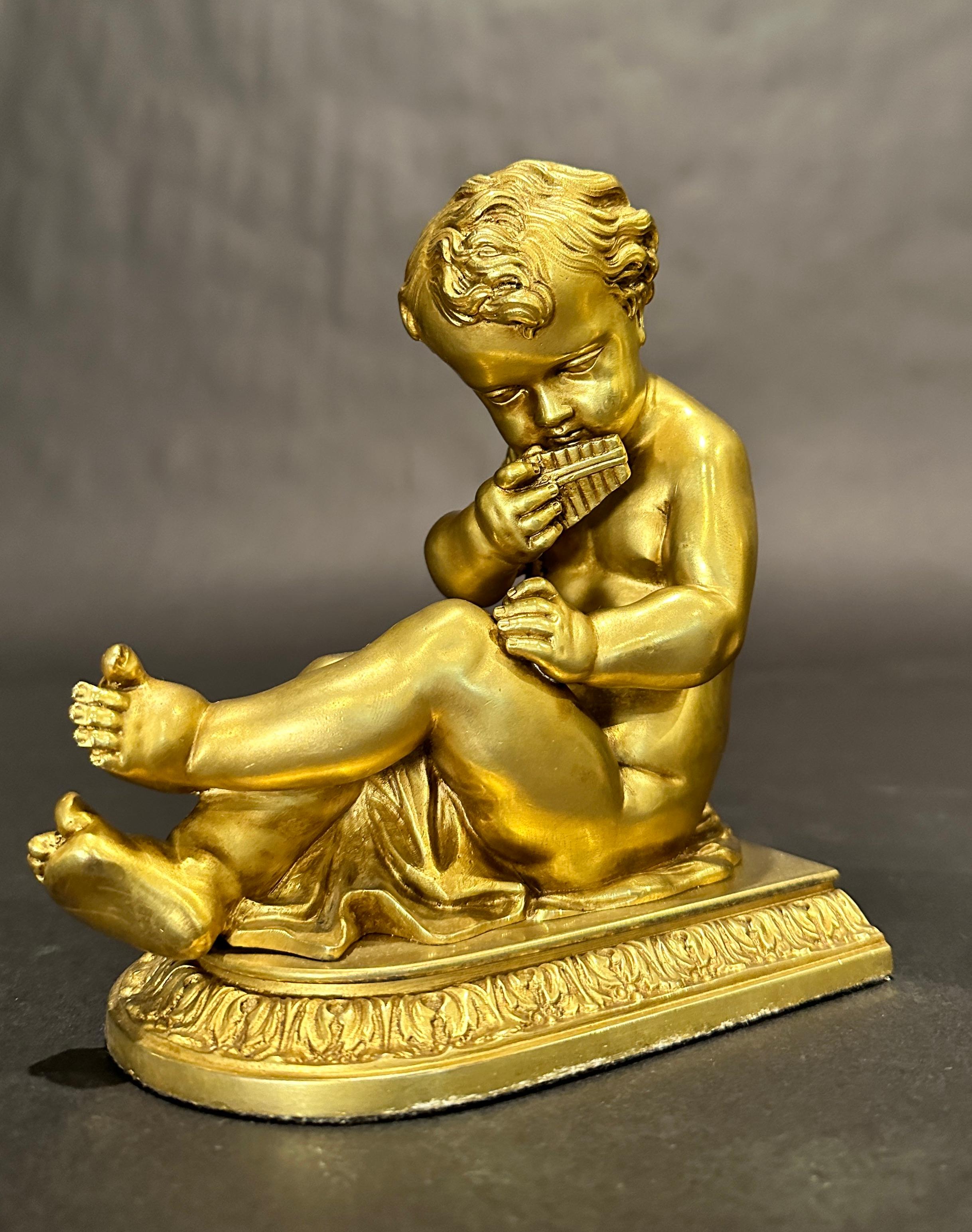 20ième siècle Paire de serre-livres anciens en bronze doré représentant des enfants avec des instruments de musique en vente