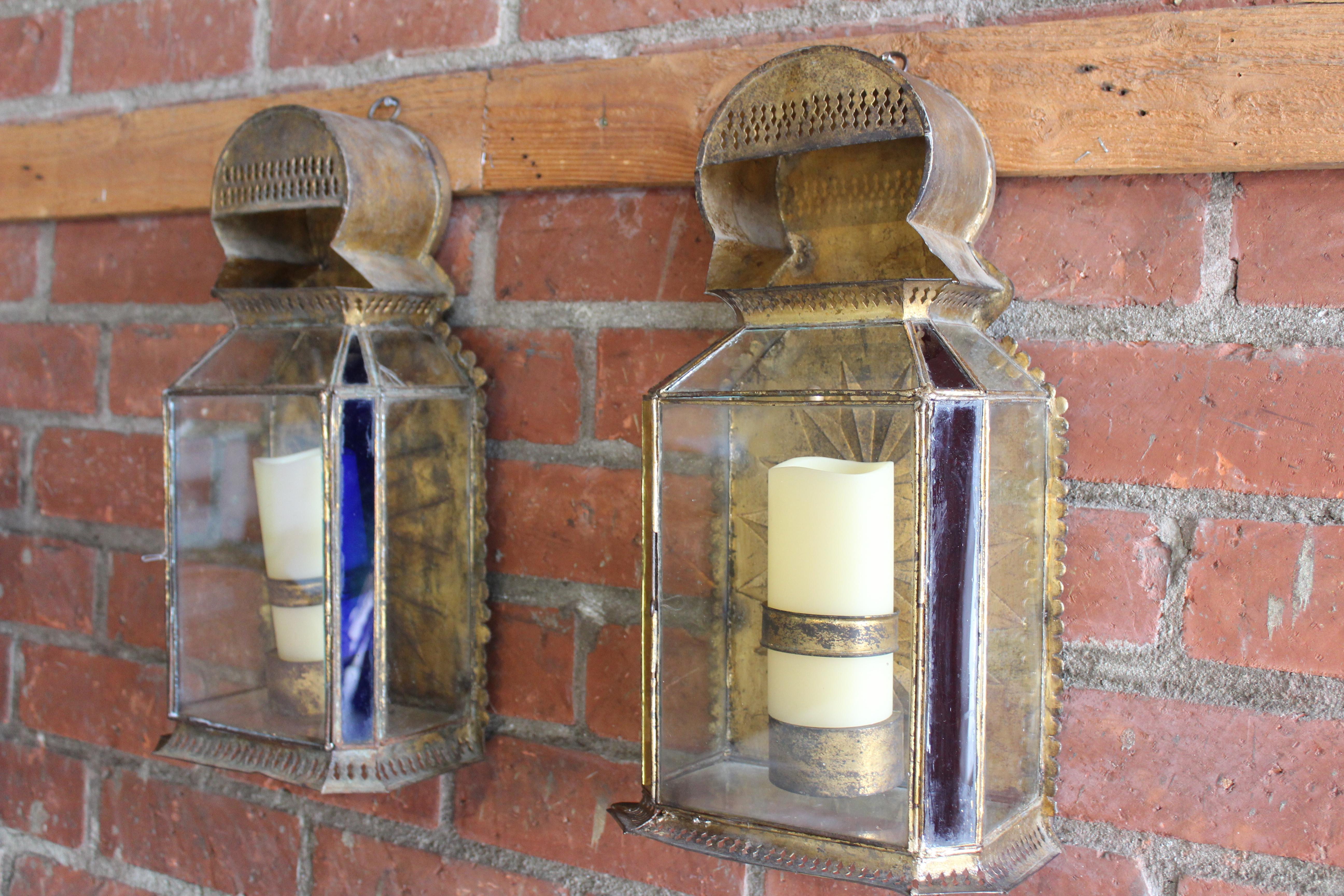 Pair of Antique Gilt Metal and Glass Moroccan Sconces In Good Condition For Sale In Los Angeles, CA