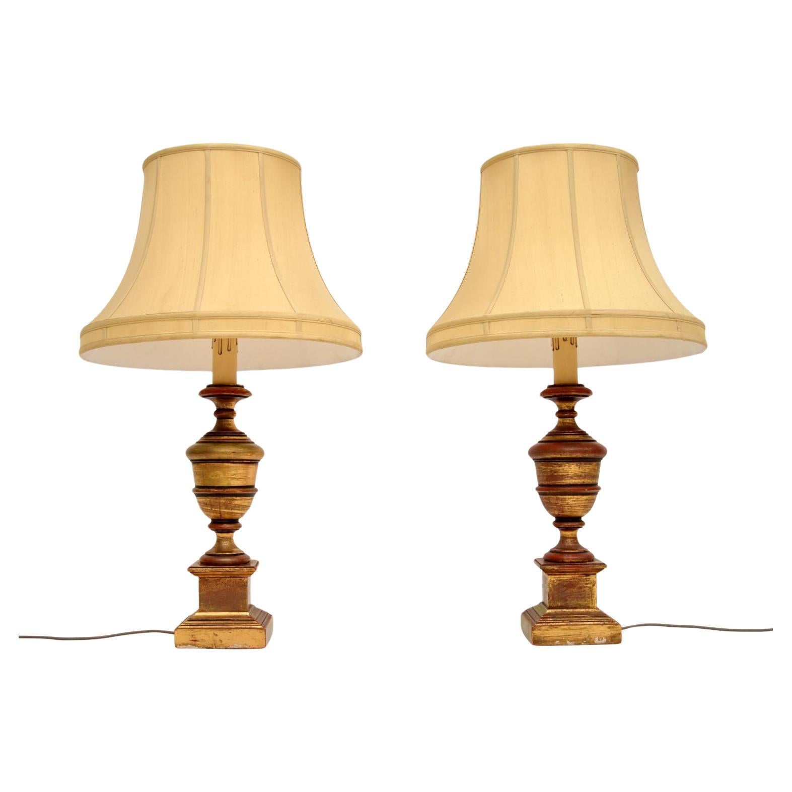 Paar antike vergoldete Wood Wood Tischlampen