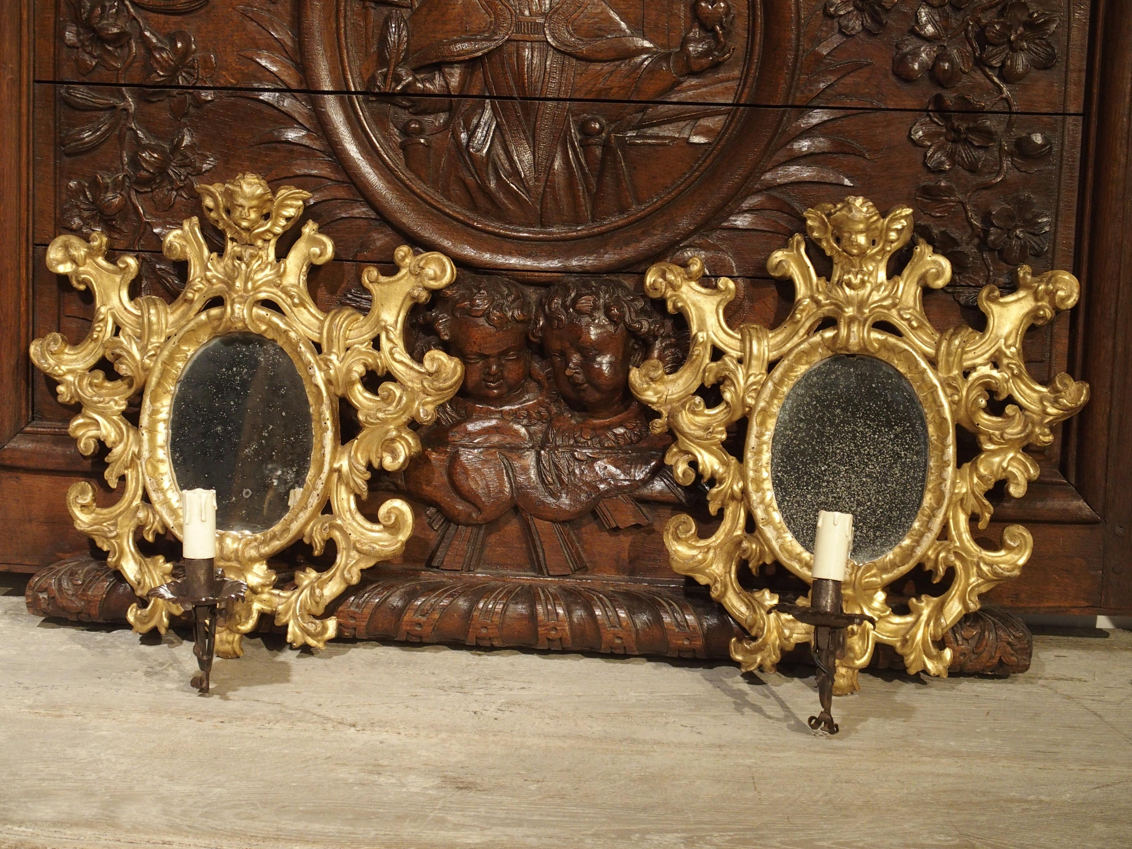 Pair of Antique Giltwood Mirrored Sconces from Italy, circa 1880 8