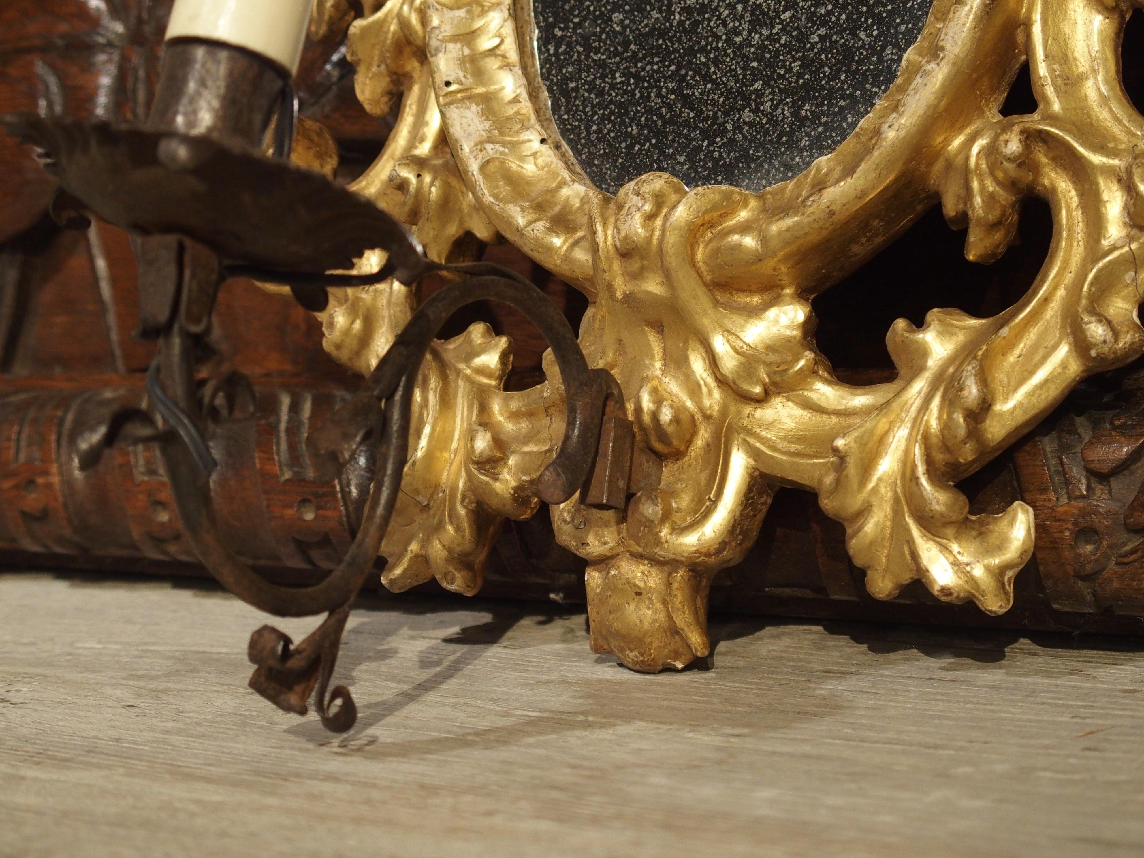 Pair of Antique Giltwood Mirrored Sconces from Italy, circa 1880 2