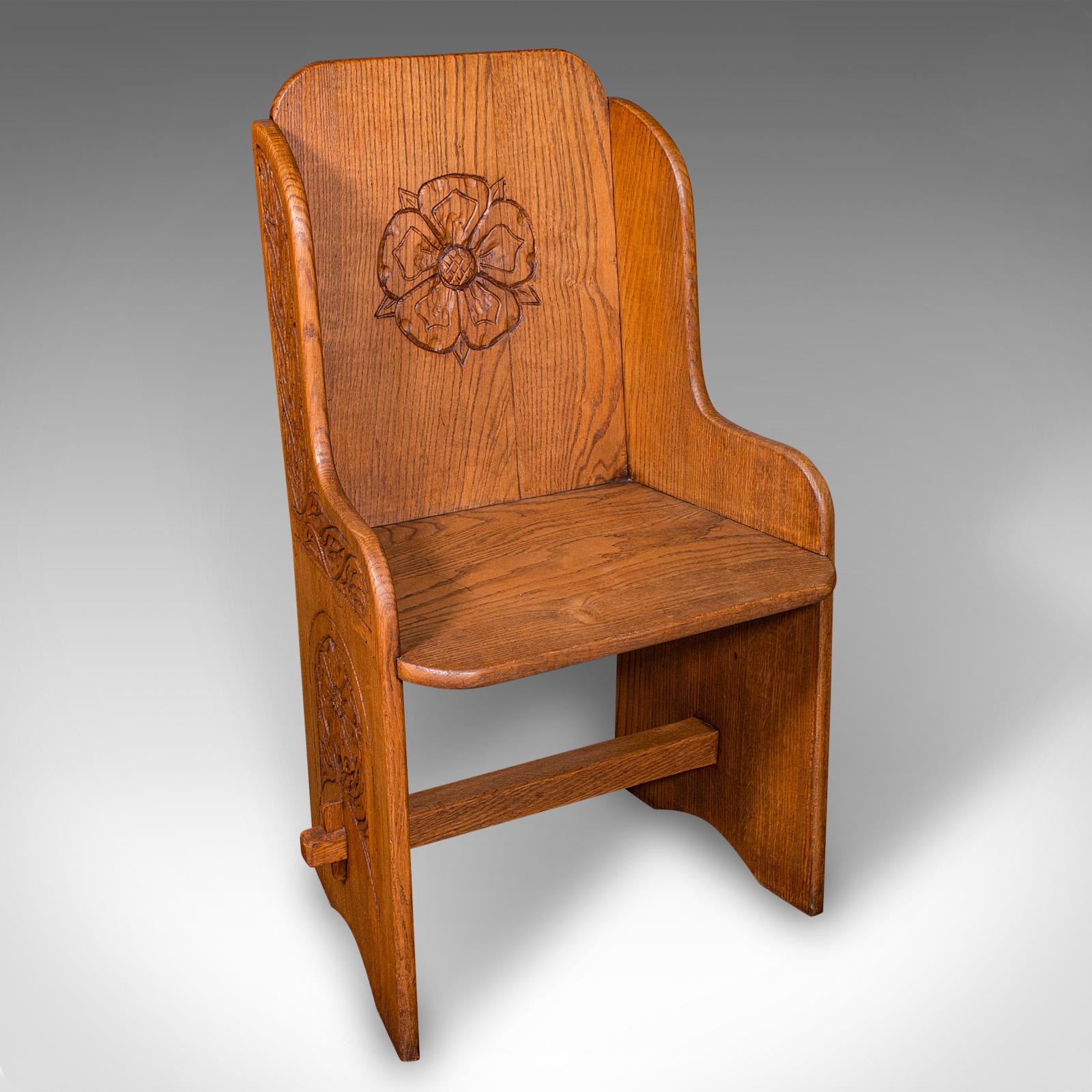 Pair of Antique Hall Chairs, English, Oak, Country House Seat, Side, Edwardian (Britisch) im Angebot