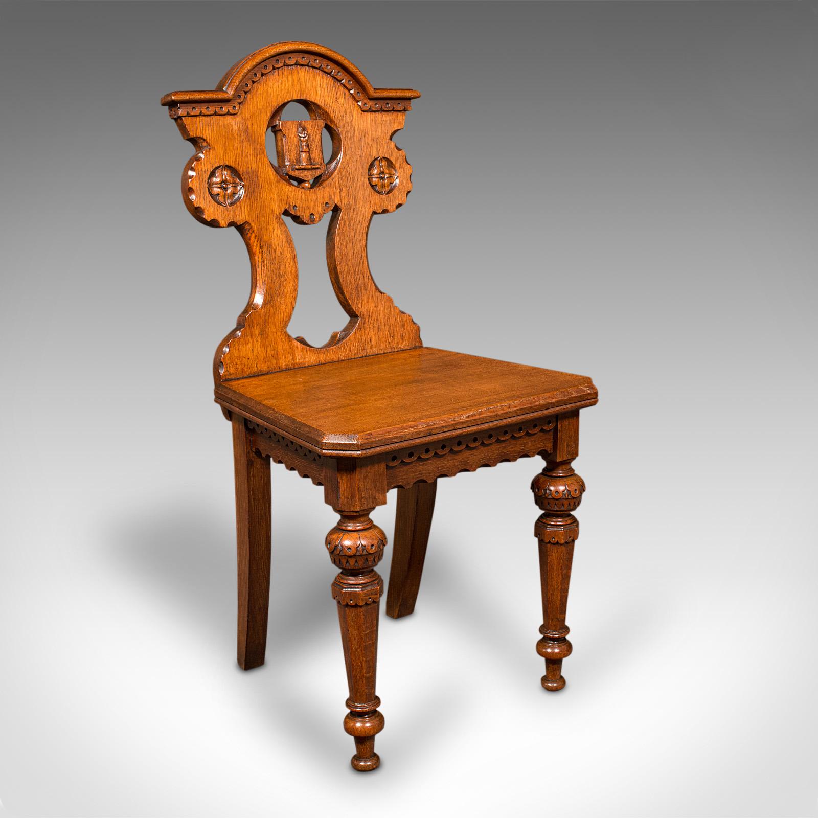 Paire de chaises d'entrée anciennes, écossaises, chêne, assise, style Arts & Crafts, victorien en vente 1
