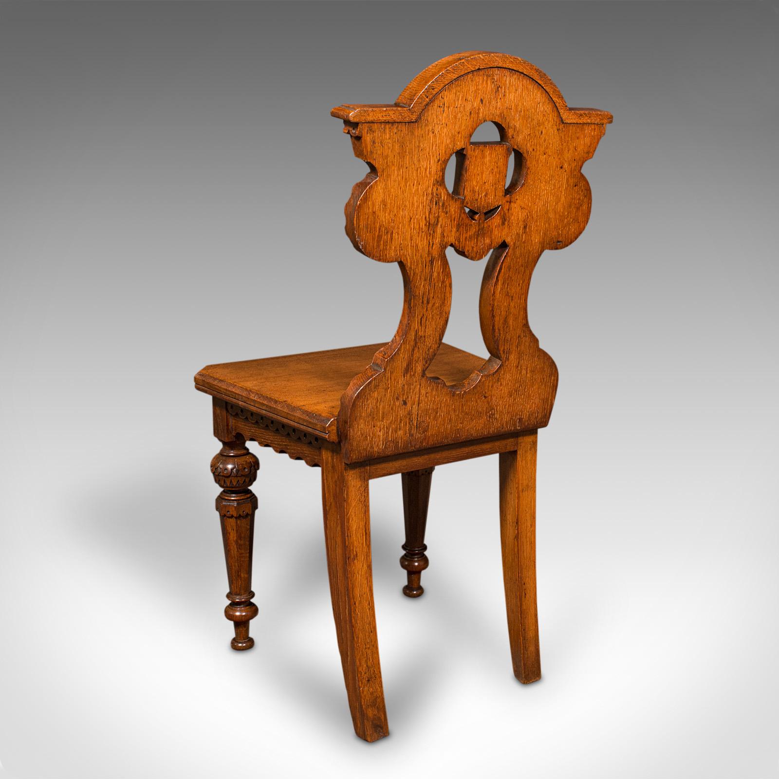 Paire de chaises d'entrée anciennes, écossaises, chêne, assise, style Arts & Crafts, victorien en vente 2