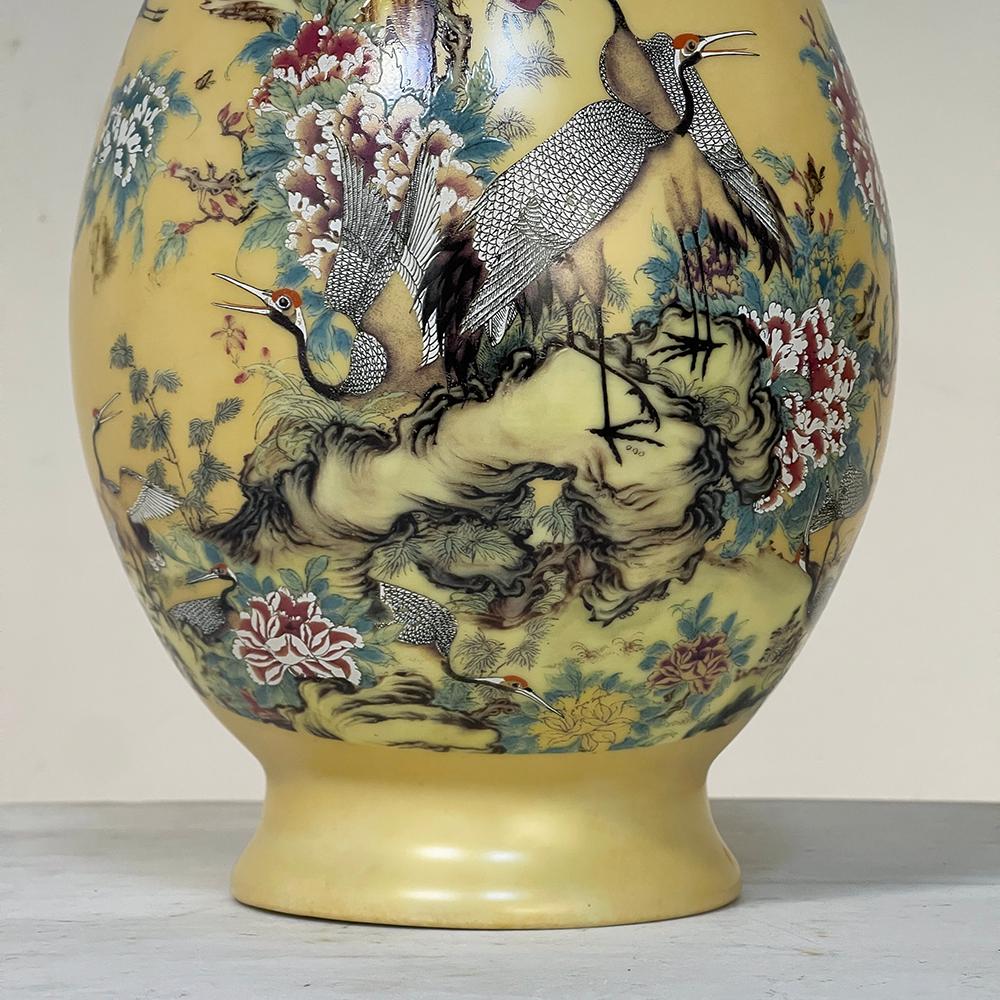 Pair of Antique Hand-Painted Chinese Vases 2