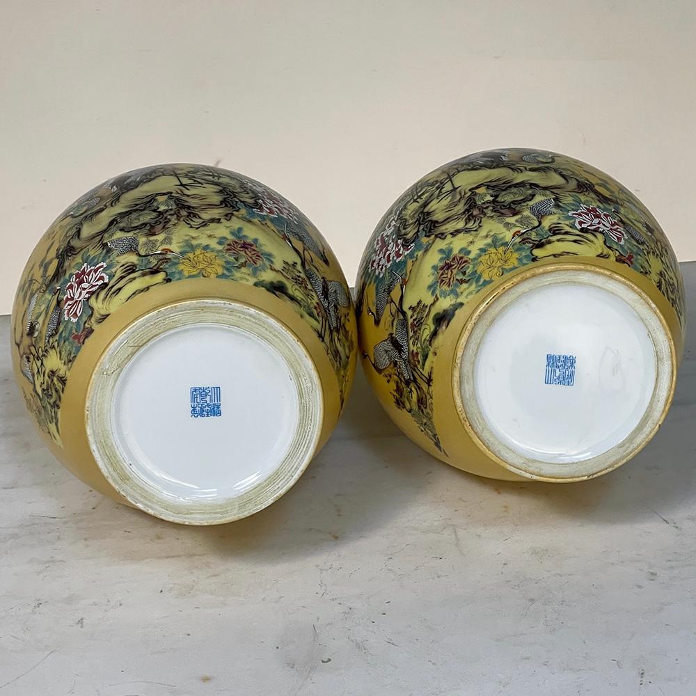 Pair of Antique Hand-Painted Chinese Vases 11