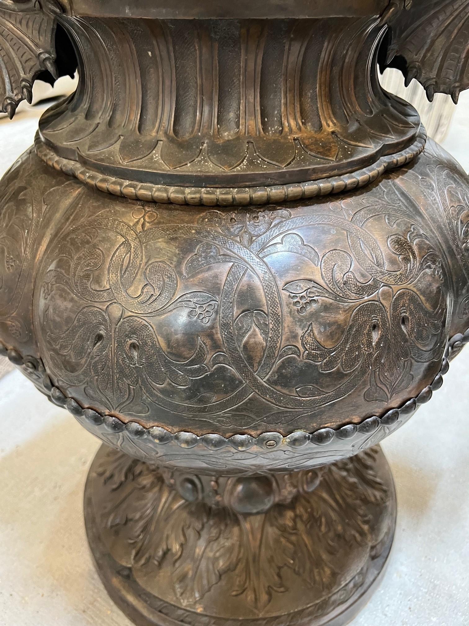 Pair of Antique Handcrafted Copper Urns with Mythological Seahorse Handles   For Sale 10