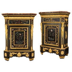 Coppia di armadietti antichi in pietra dura e ormolatura di Béfort Jeune