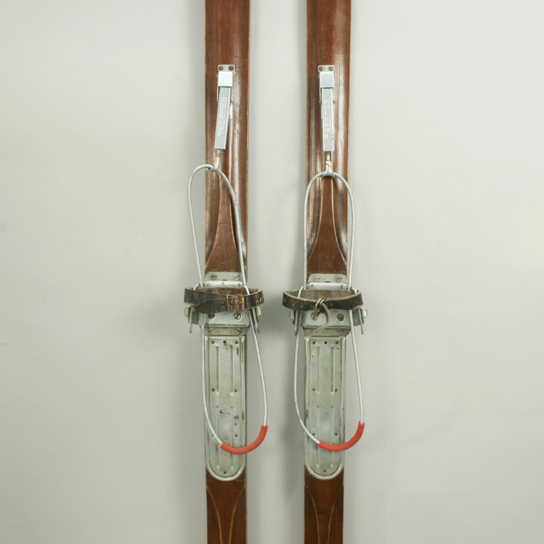 Pair of Antique Hickory / Ash Skis, Telemark Wintersport 1