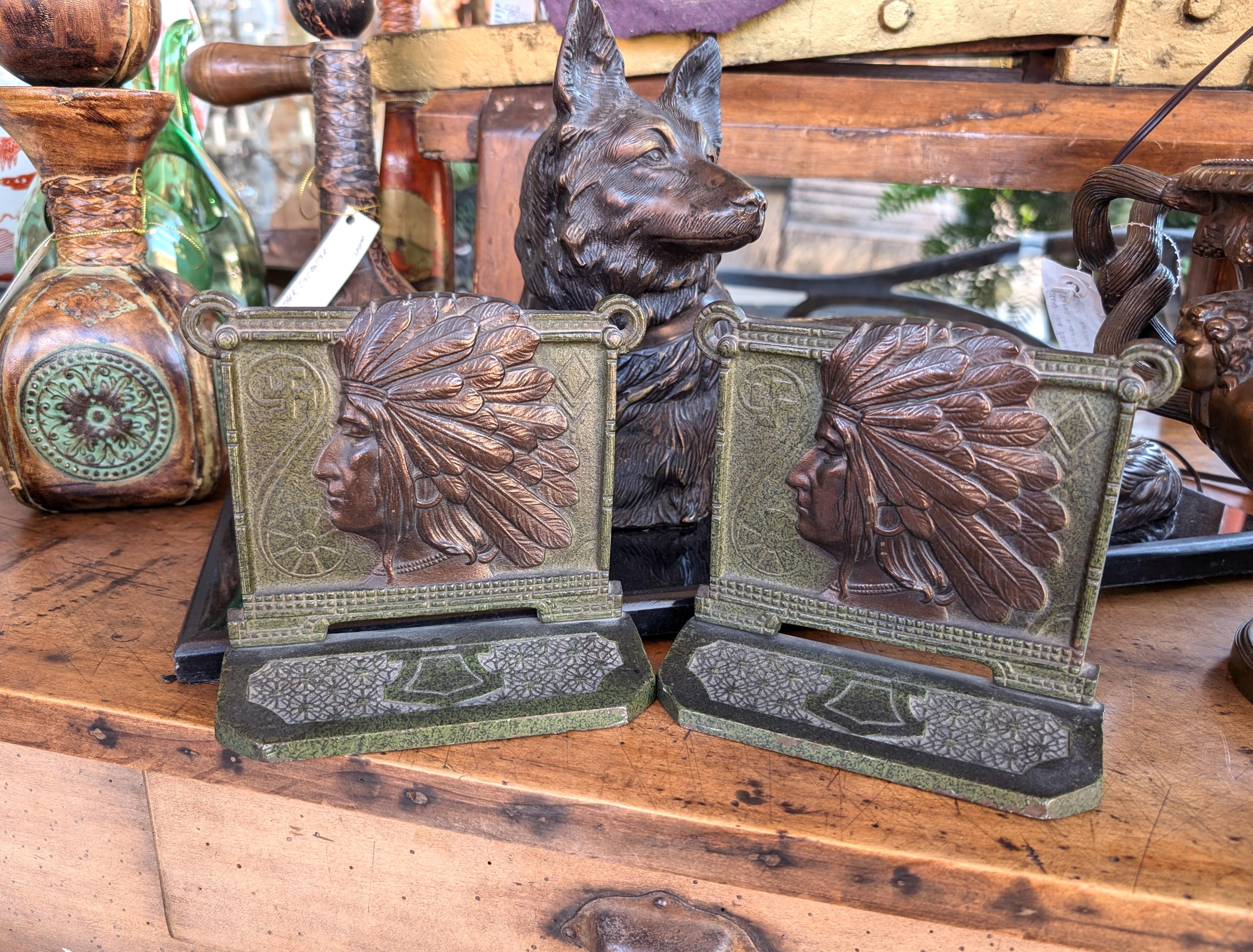 Pair of Antique H.L. Judd Co Cast Iron Bookends Native American Indian Chief In Good Condition For Sale In Greer, SC