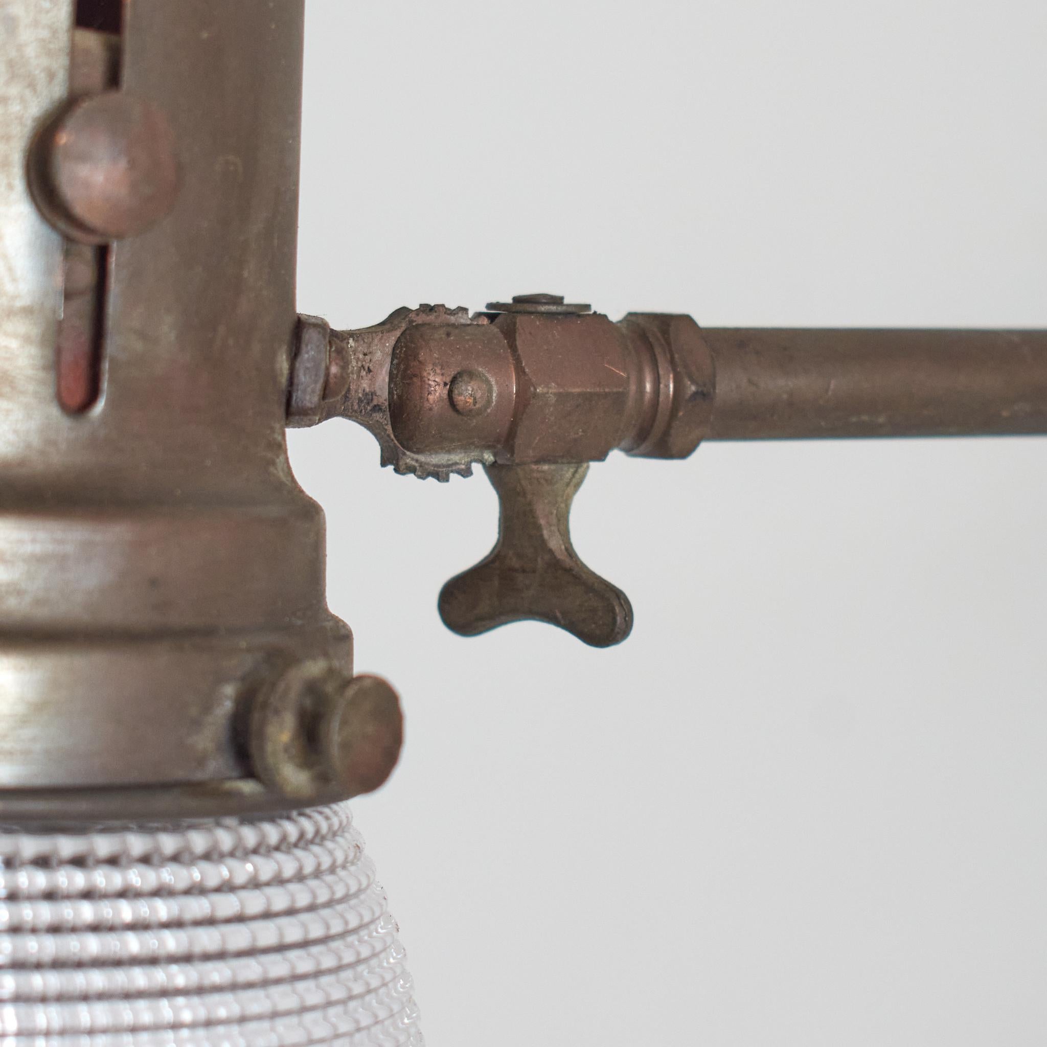 Pareja de Apliques de Cristal Prismático Holófano Antiguo de Iglesia para Cocina siglo XX en venta