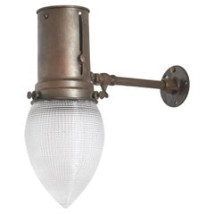 Coppia di lampade da parete per cucina con vetro prismatico Holophane antico