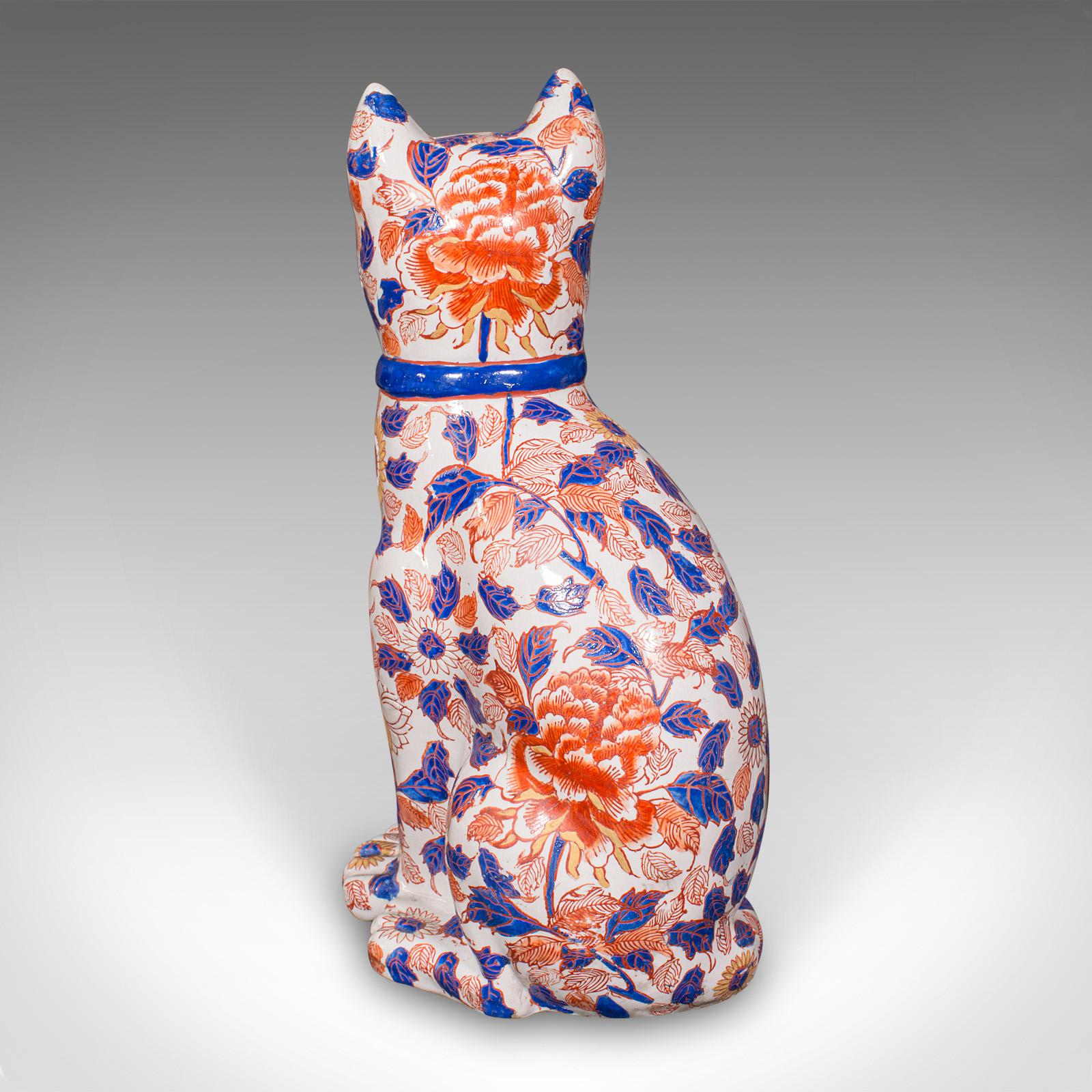 Pair of Antique Imari Cat Figures, Japanese, Ceramic, Bookends, Edwardian, 1910 In Good Condition In Hele, Devon, GB