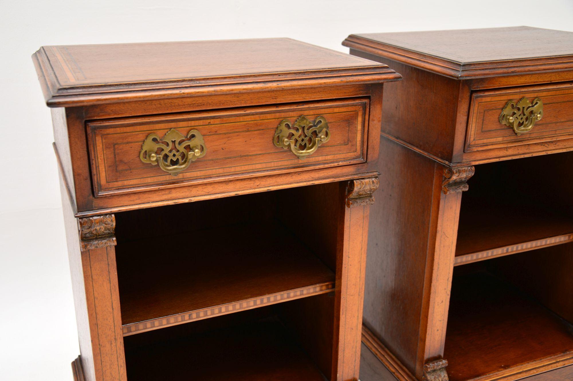 Mid-20th Century Pair of Antique Inlaid Bedside Cabinets For Sale