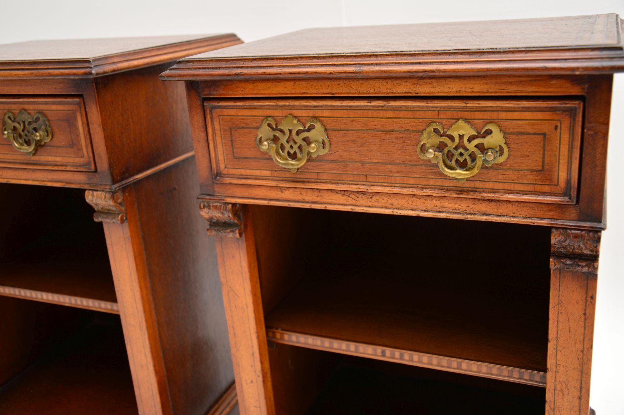 Wood Pair of Antique Inlaid Bedside Cabinets For Sale
