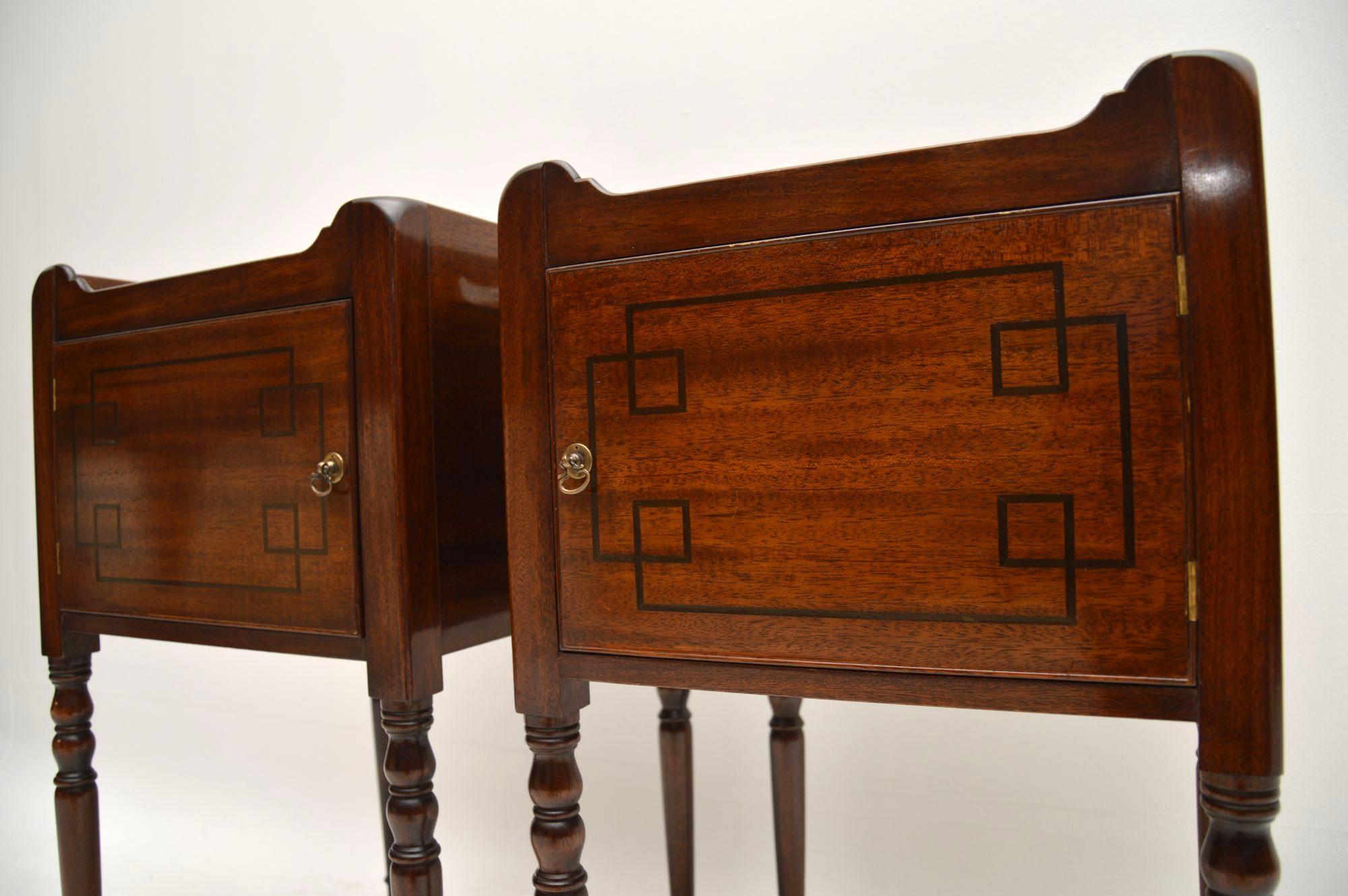 English Pair of Antique Inlaid Mahogany Bedside Cabinets