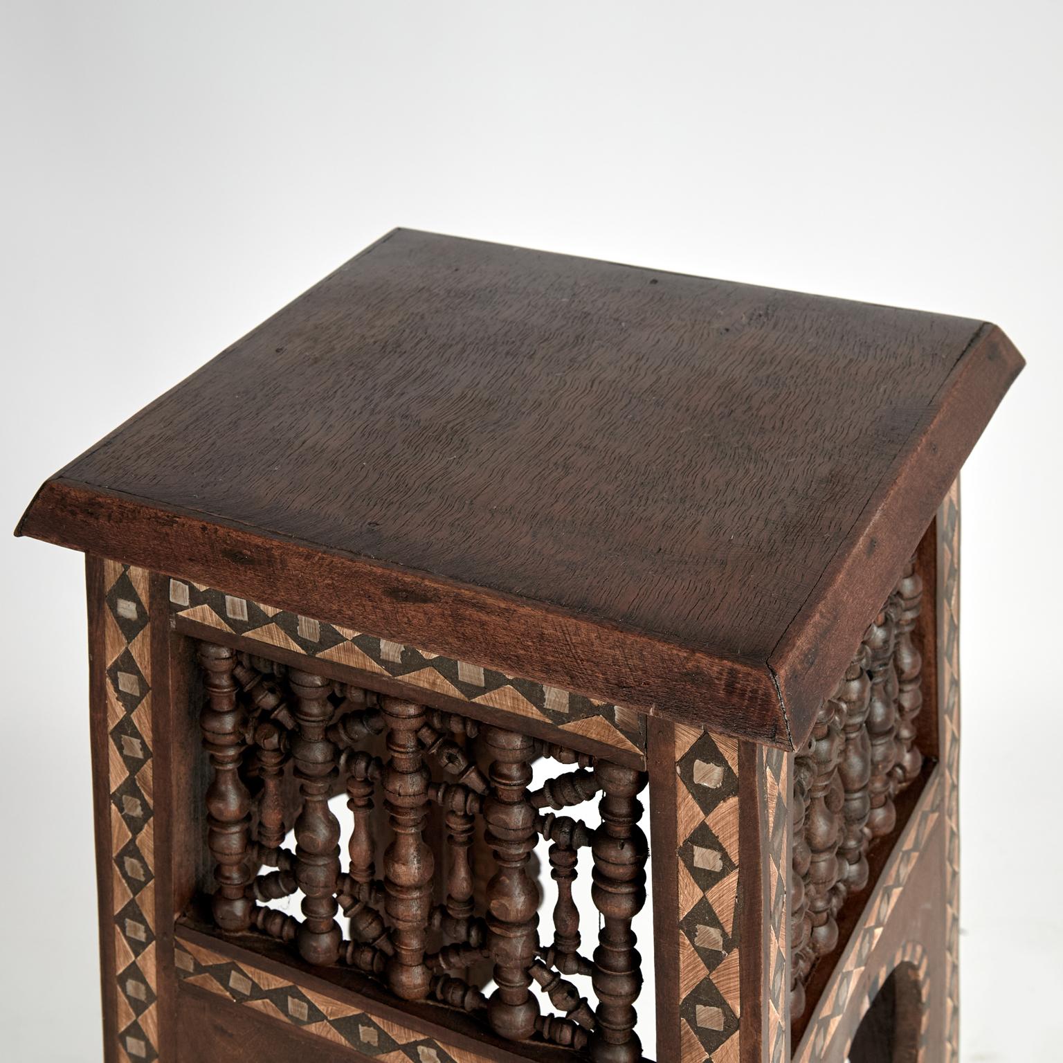 Pair of Antique Inlaid Moroccan Pedestals In Good Condition For Sale In Palm Beach, FL