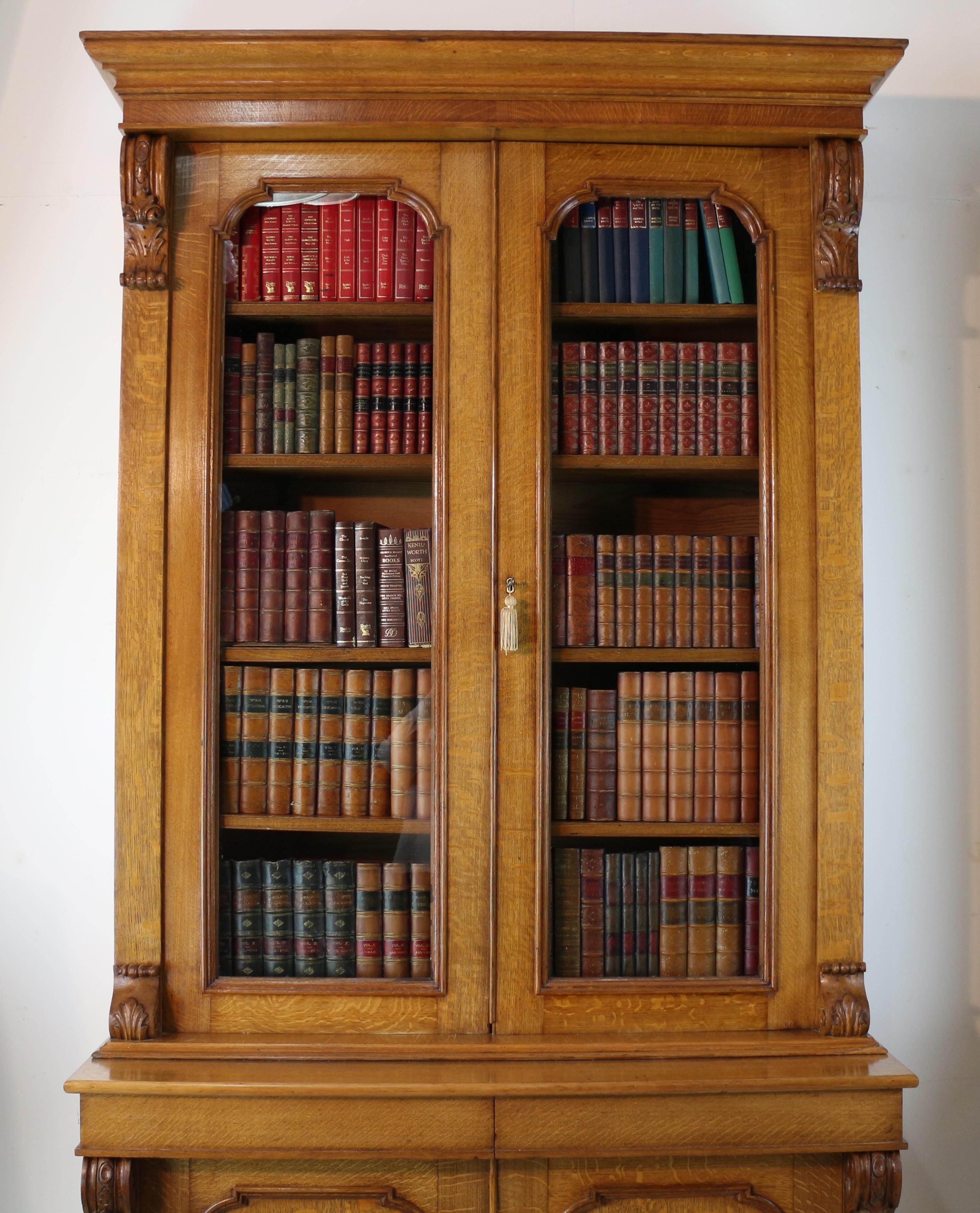 Mid-19th Century Pair of Antique Irish William IV Oak Estate Bookcases by John J Byrne of Dublin