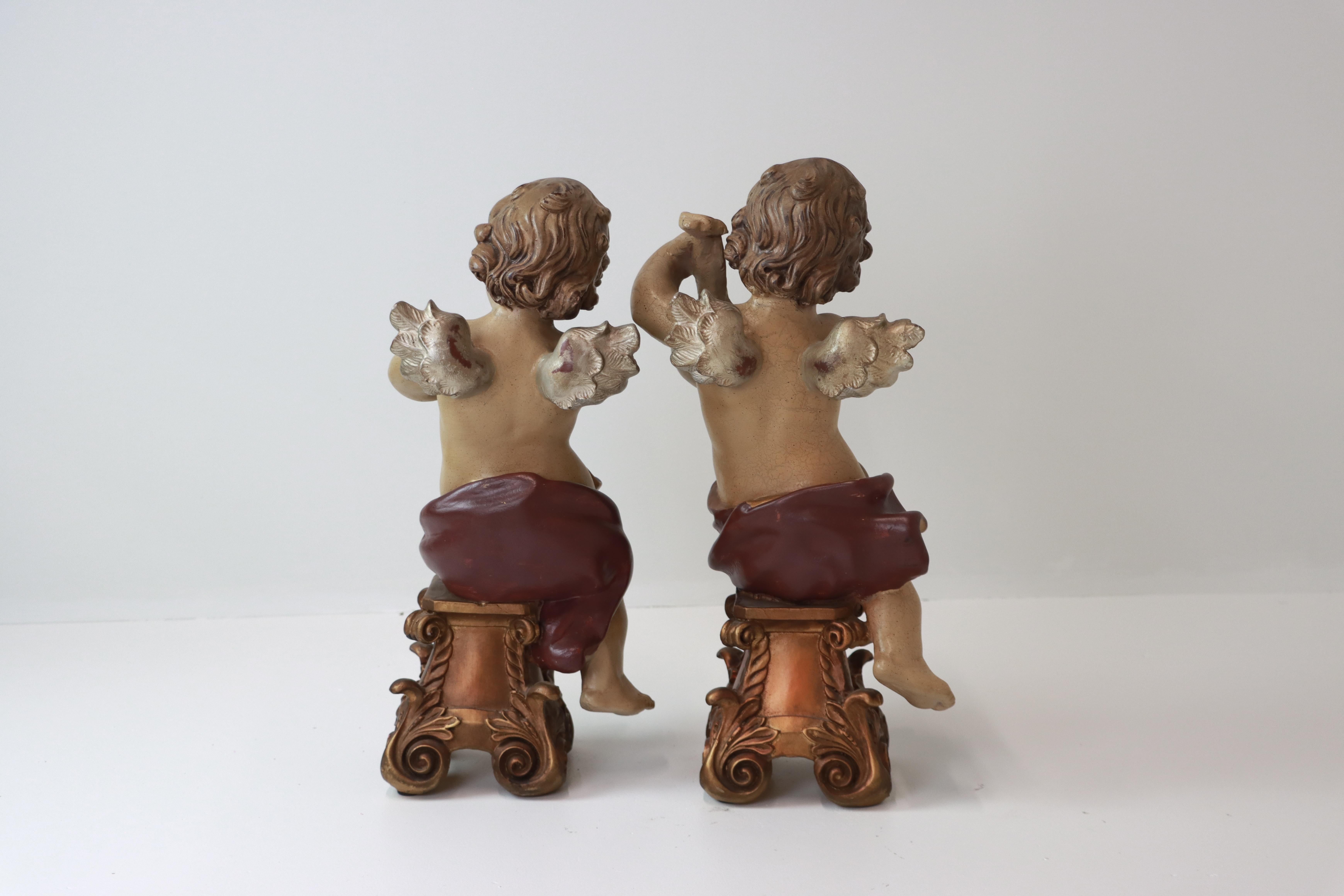 Neobarocco Coppia di antichi putti italiani in stile barocco revival in vendita