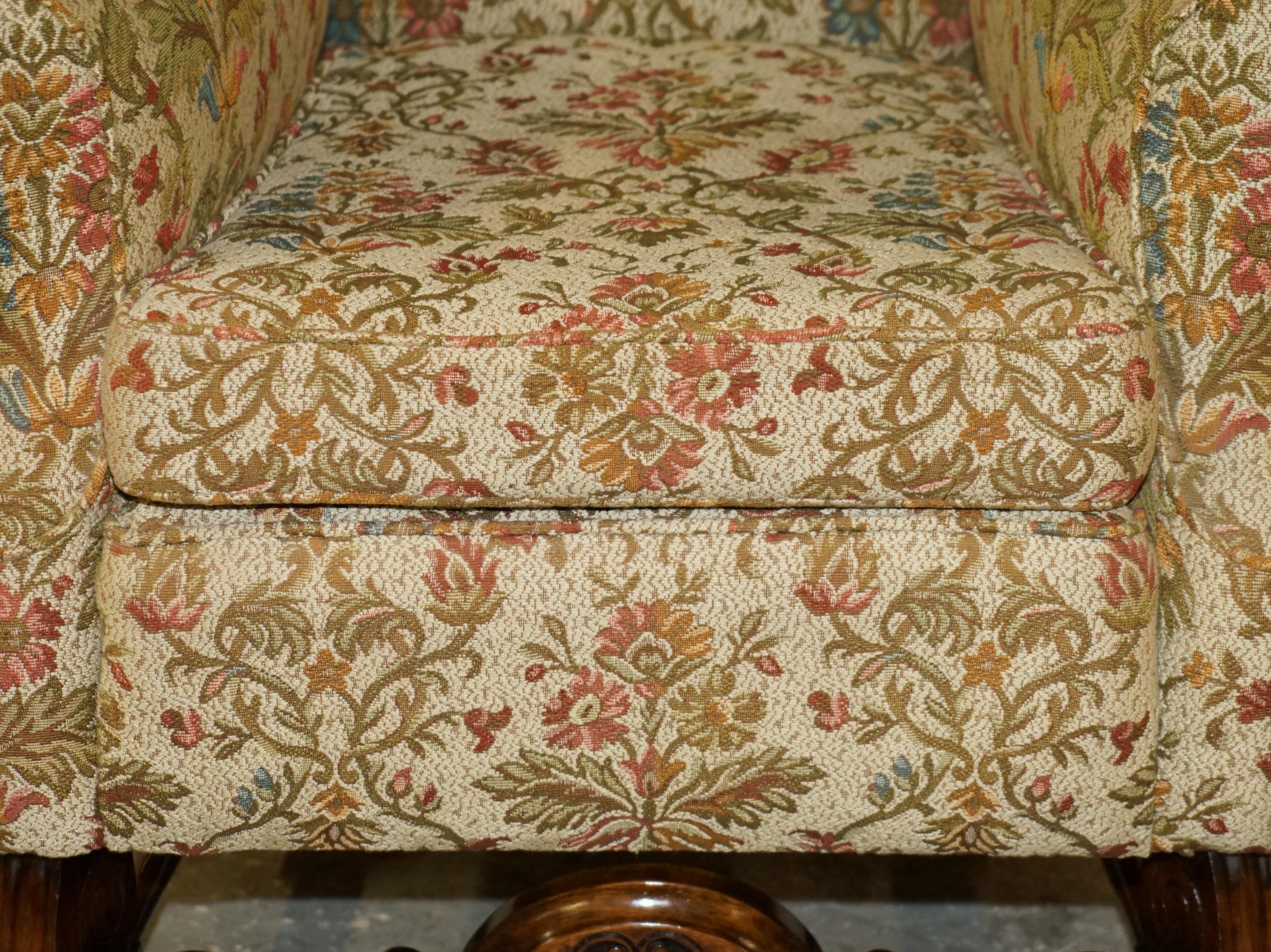 Upholstery PAIR OF ANTIQUE ITALIAN CAROLEAN HIGH BACK WiNGBACK ARMCHAIRS FOR UPHOLSTERY For Sale