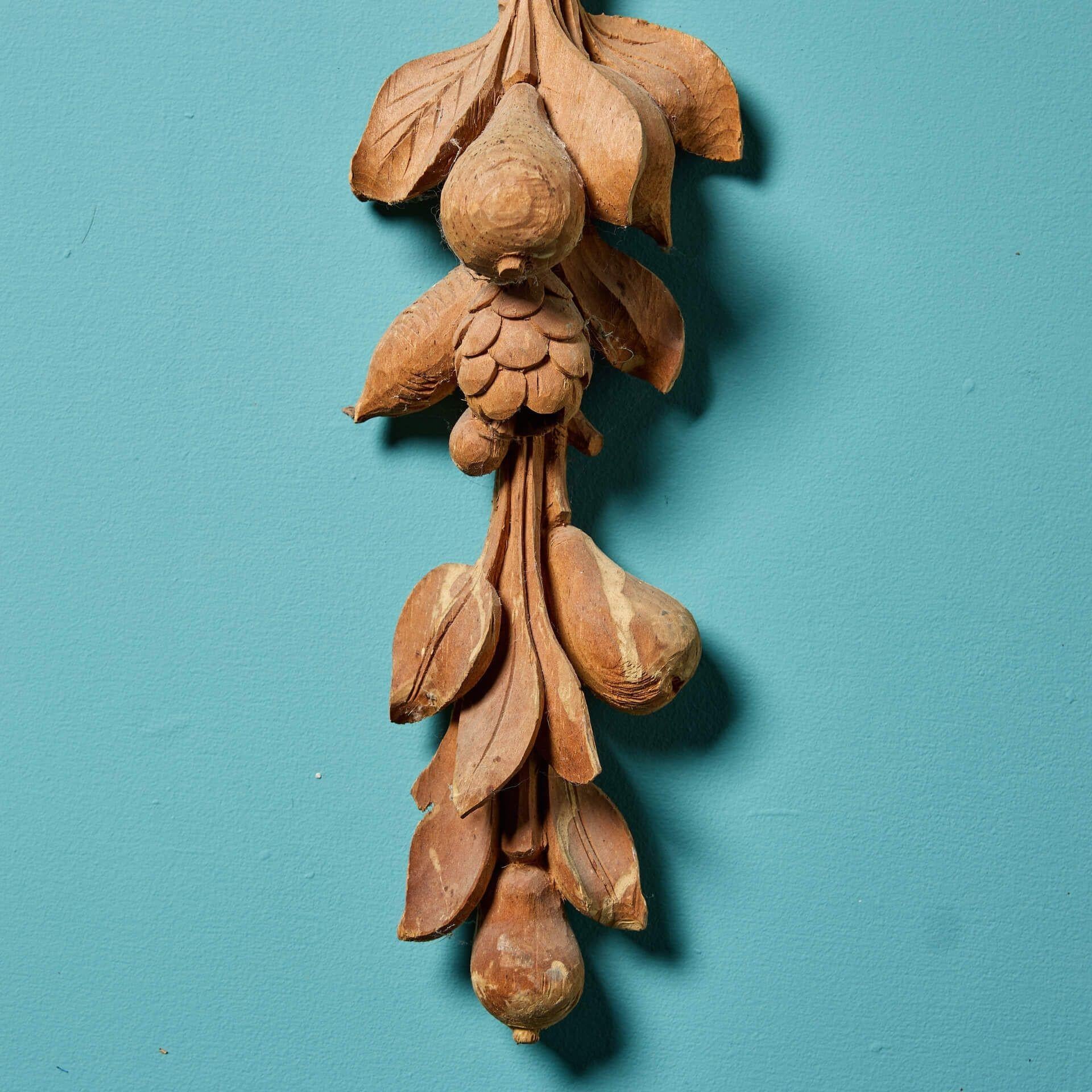 Pair of Antique Italian Carved Pine Wall Hangings For Sale 2