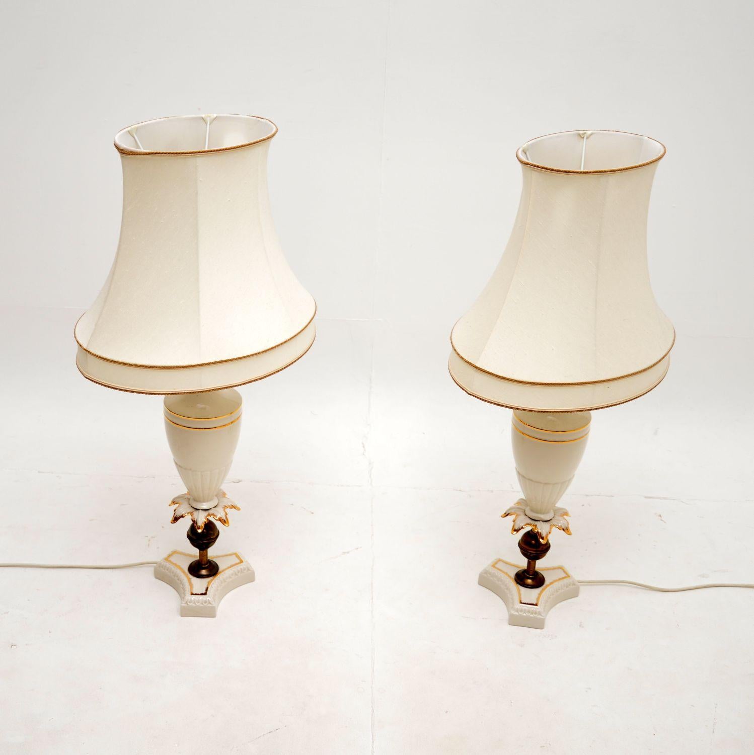 Pair of Antique Italian Ceramic Table Lamps In Good Condition For Sale In London, GB