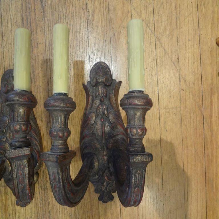 Pair of Antique Italian Giltwood Sconces For Sale 10